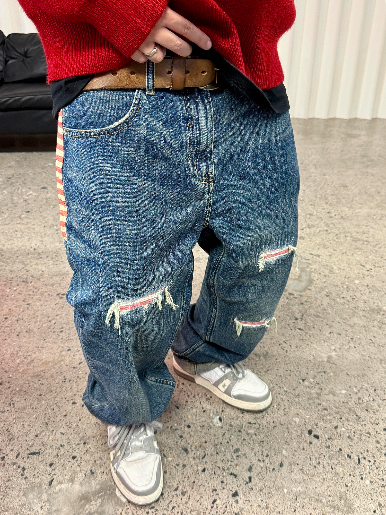 ME DA IGUAL Distressed Patch Washed Oversized Jeans