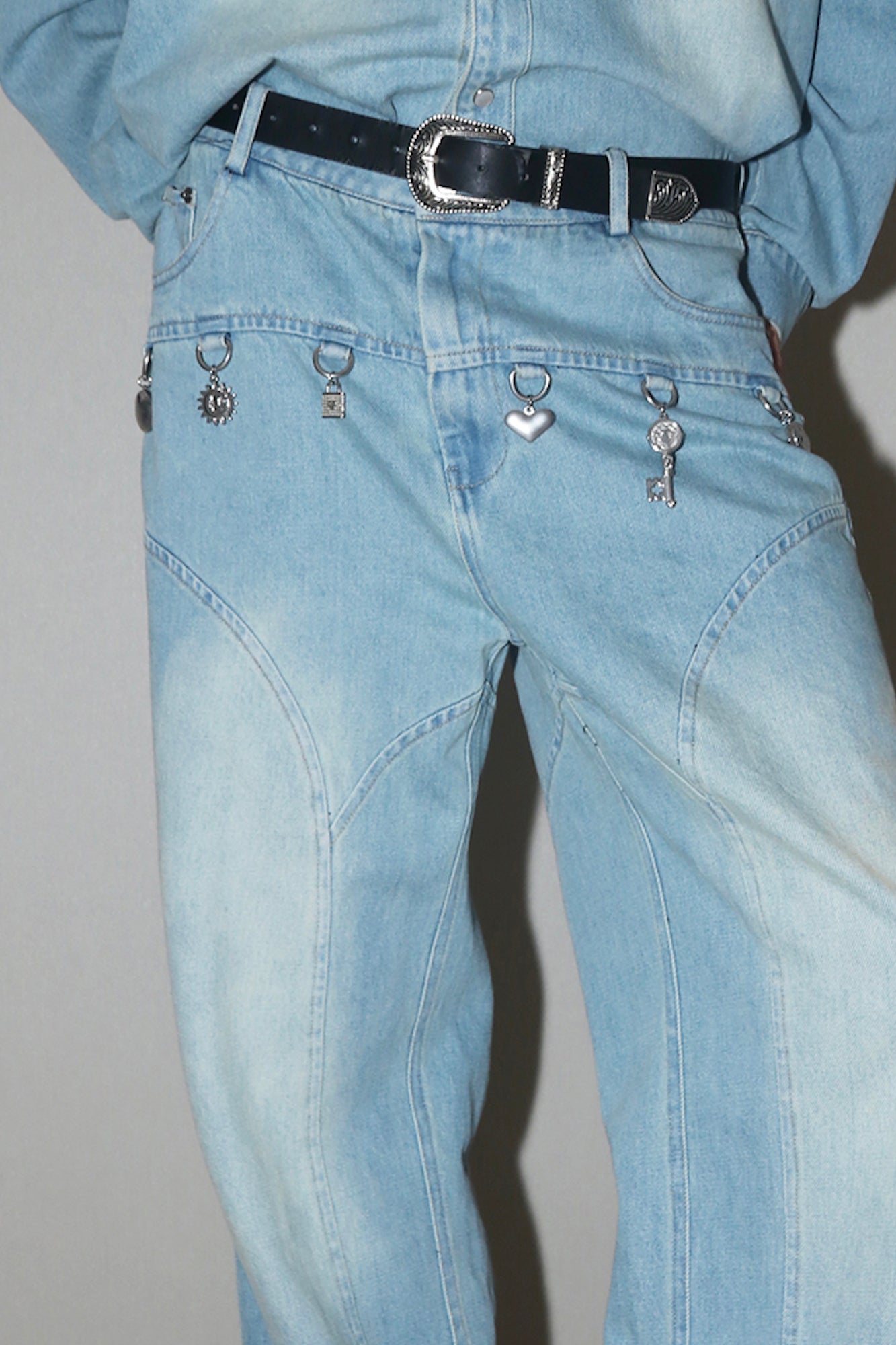 ASSEEN Charm-Trim Washed Paneled Jeans, premium urban and streetwear designers apparel on PROJECTISR.com, ASSEEN