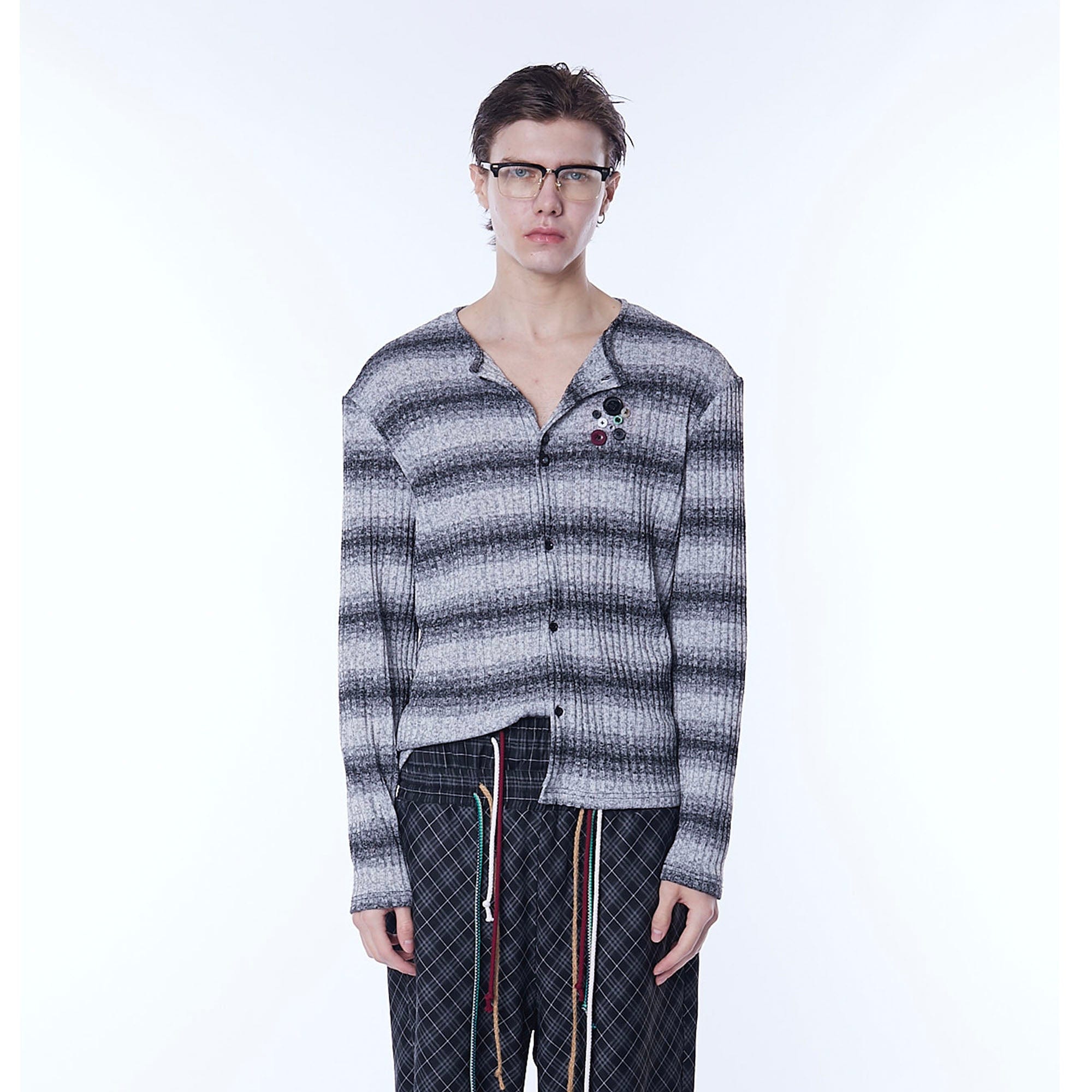 【BAON】[unisex] Horiring Punching Stripe Over Cardigan ASSEEN Horizontal Gradient Stripe Button Cardigan Gray