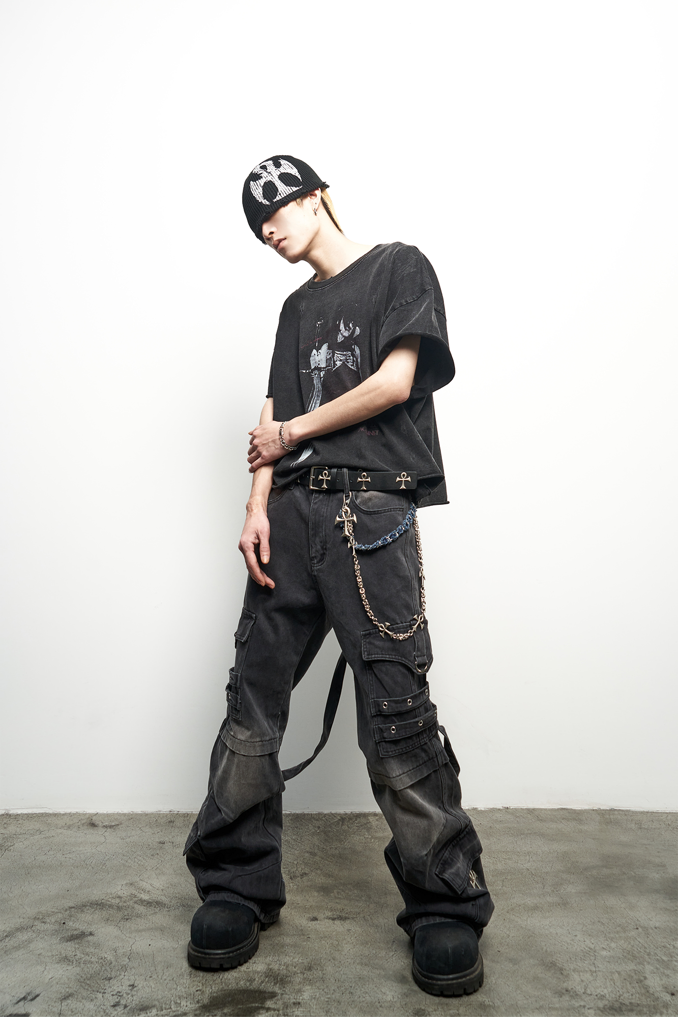 ANTI WAR REVIVAL Distressed Strap Multi-Pocket Wide-Leg Jeans