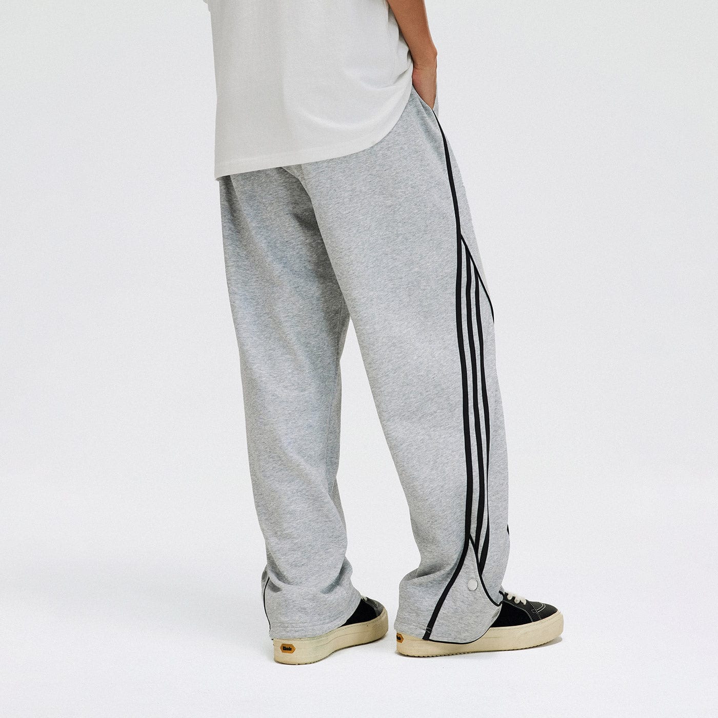 BONELESS Drawstring Stripes Sweatpants, premium urban and streetwear designers apparel on PROJECTISR.com, BONELESS