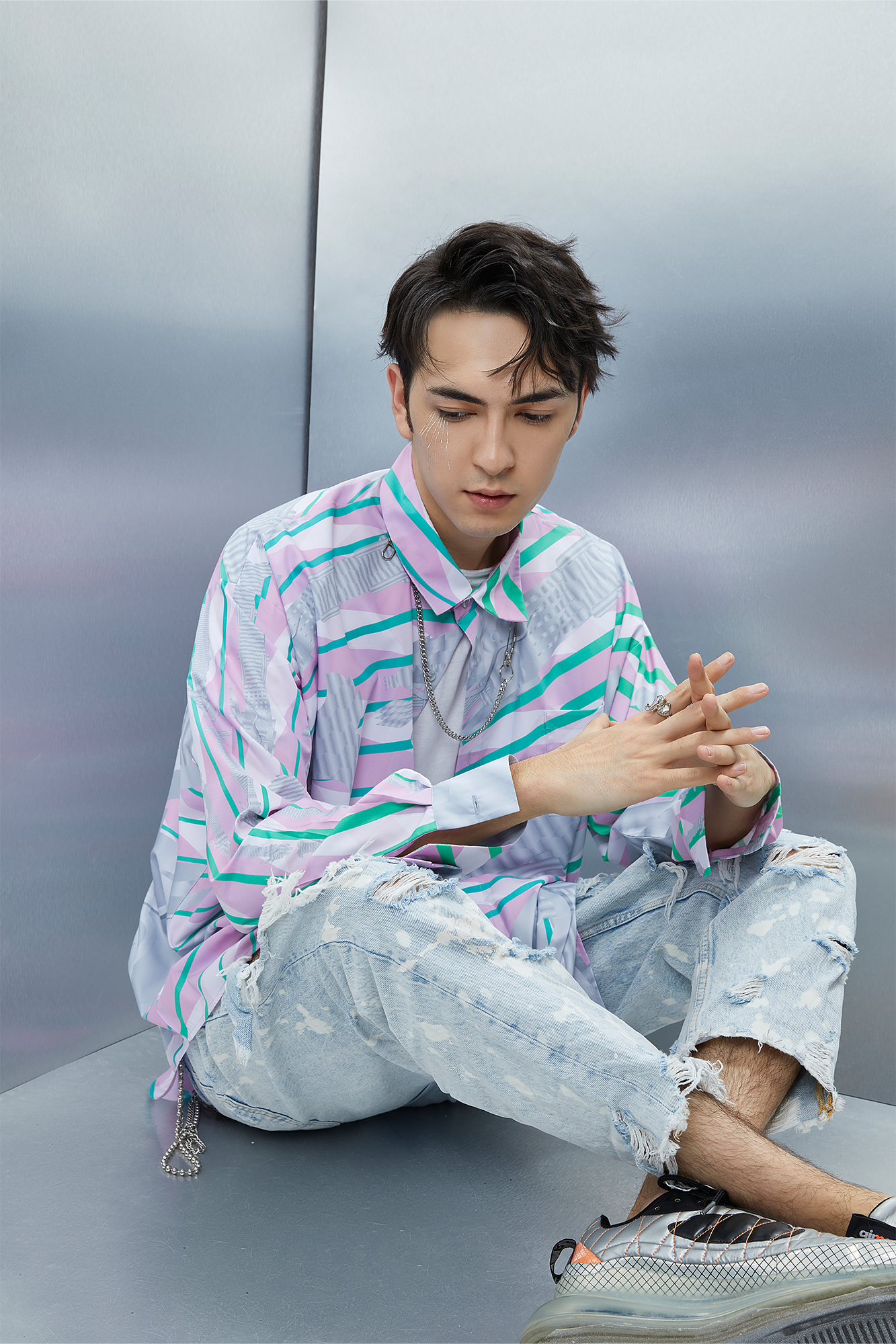 MASH UP ASIA Abstract Stripe Oversized Shirt, premium urban and streetwear designers apparel on PROJECTISR.com, MASH UP ASIA