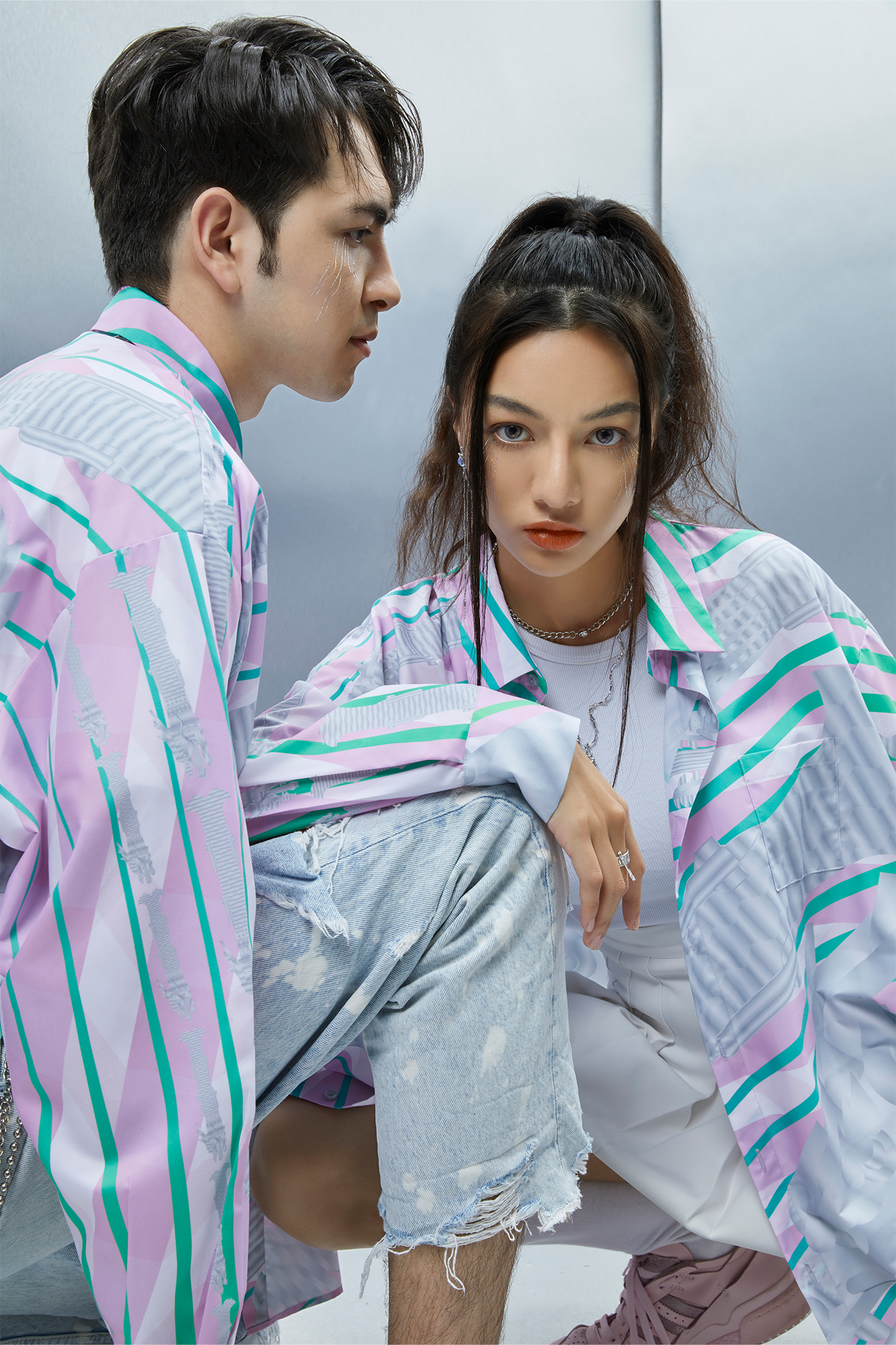 MASH UP ASIA Abstract Stripe Oversized Shirt, premium urban and streetwear designers apparel on PROJECTISR.com, MASH UP ASIA