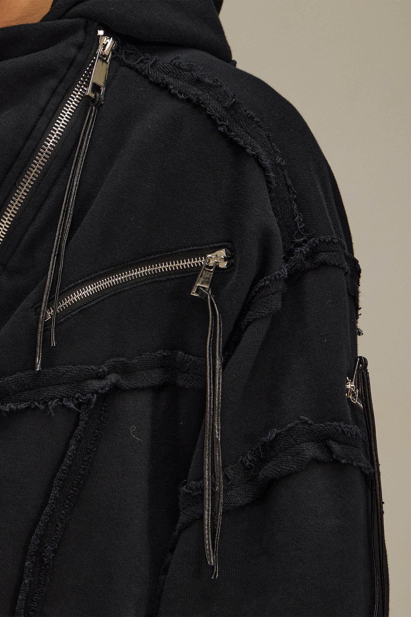 FLYERRER Asymmetrical Zip-up Frayed Hoodie