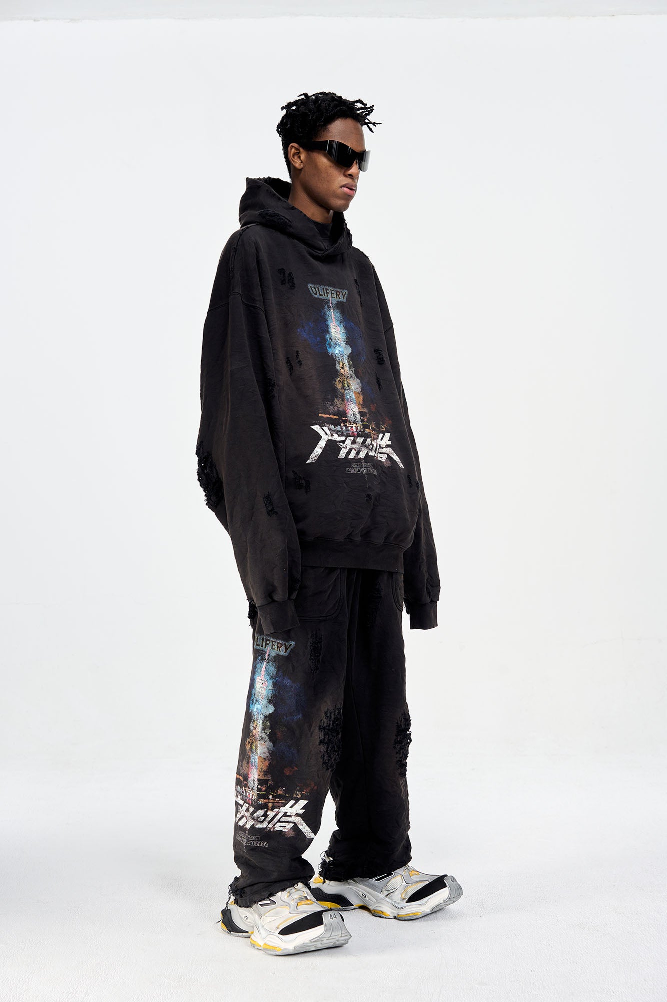 ULIPERY Distressed Glow Crinkled Sweatpants