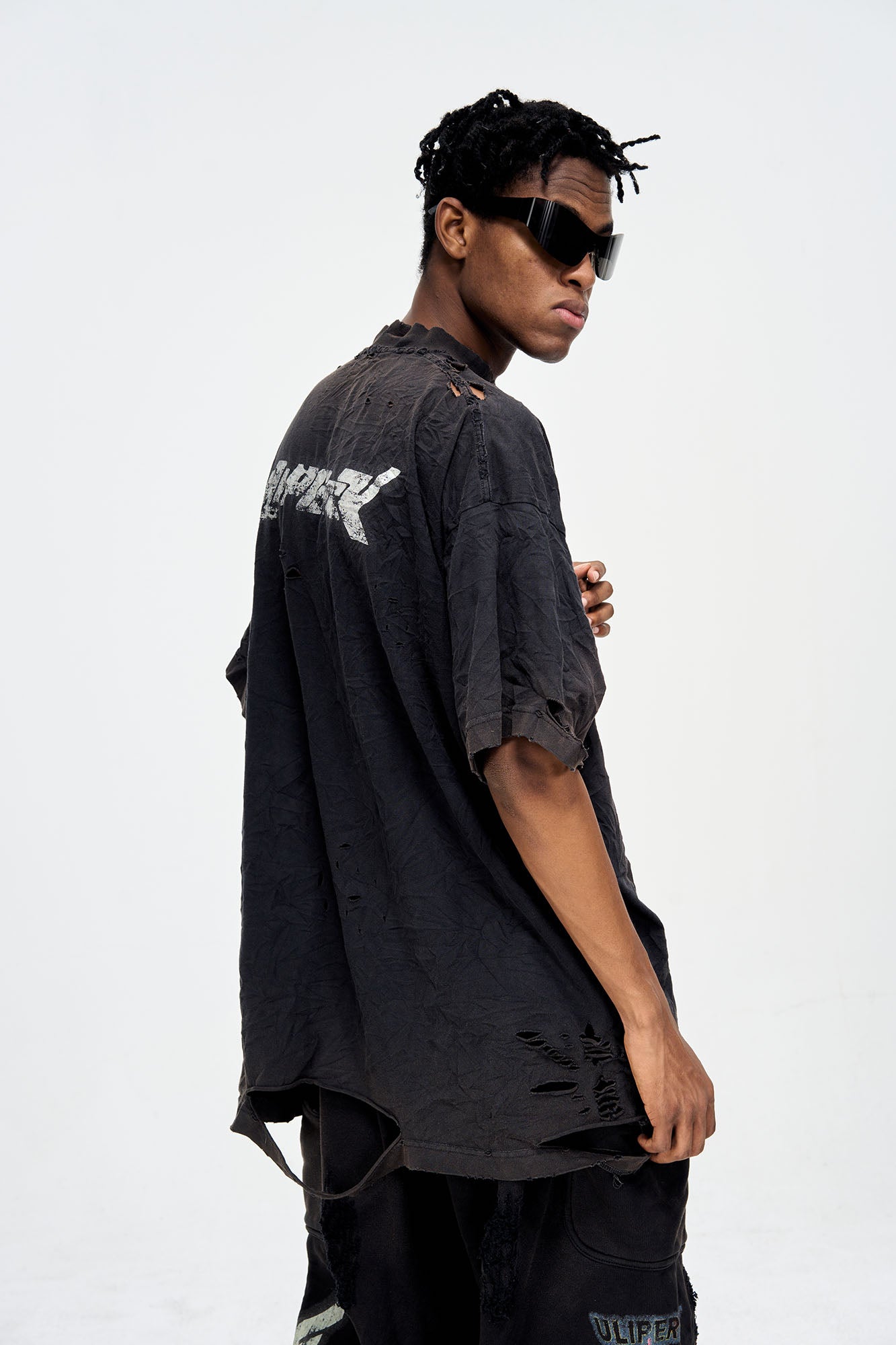 ULIPERY Distressed Glow Crinkled T-Shirt