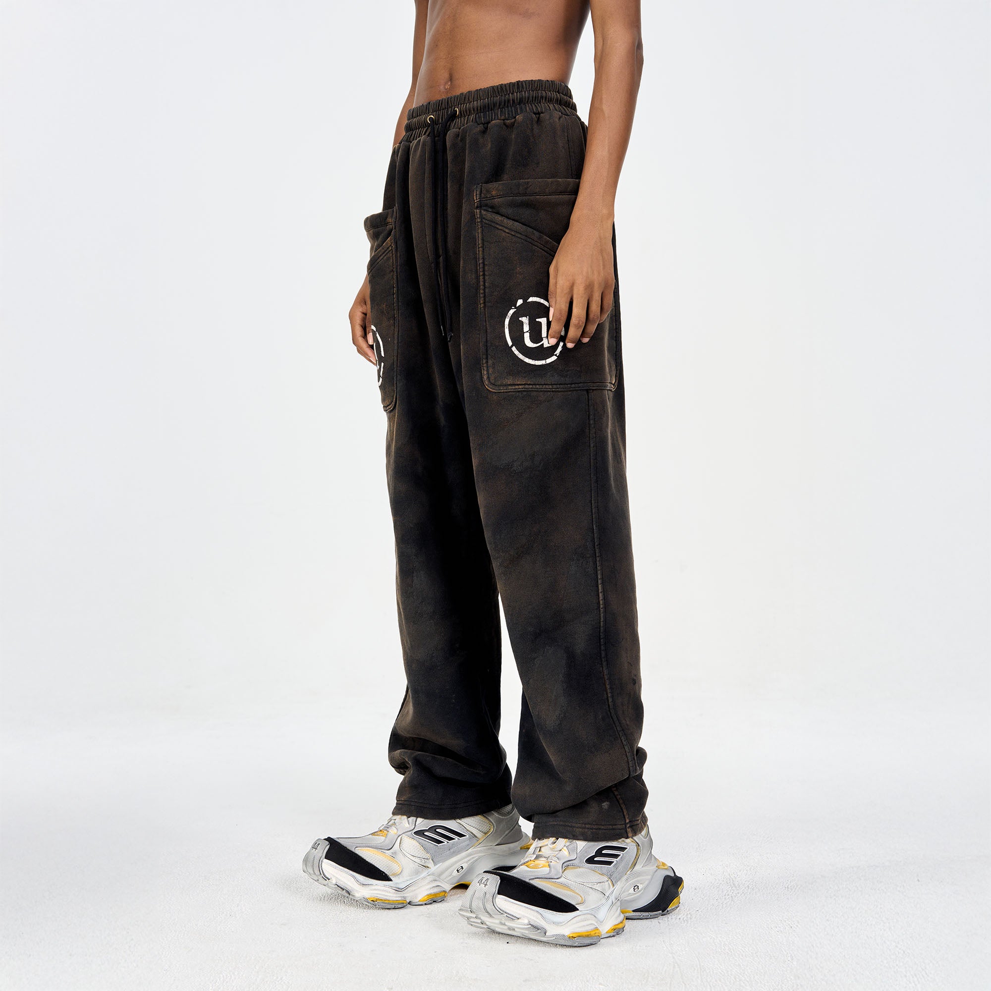 ULIPERY LOGO Mud-Wash Frayed Sweatpants
