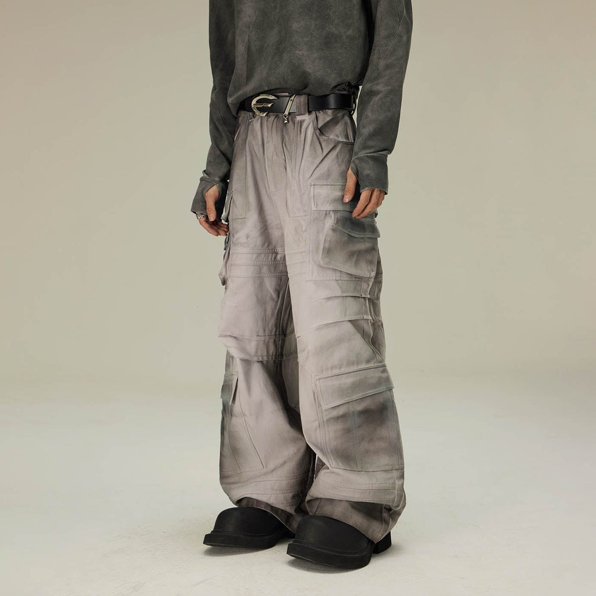 FLYERRER Multi-Pocket Pleated Faded Cargo Pants | PROJECTISR US