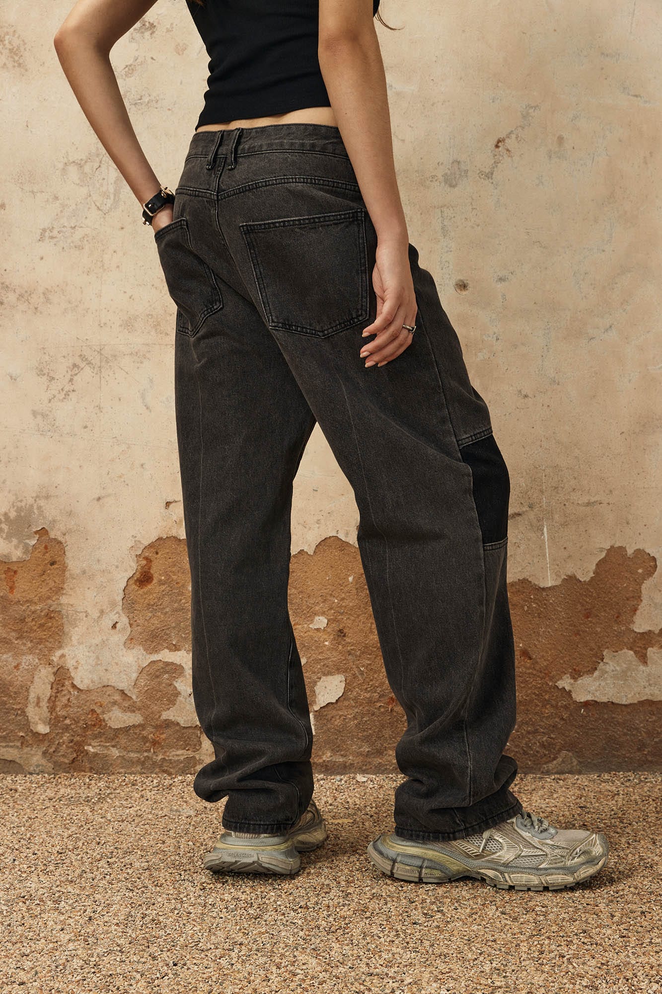 OVDY Spliced Knees Straight-Leg Jeans