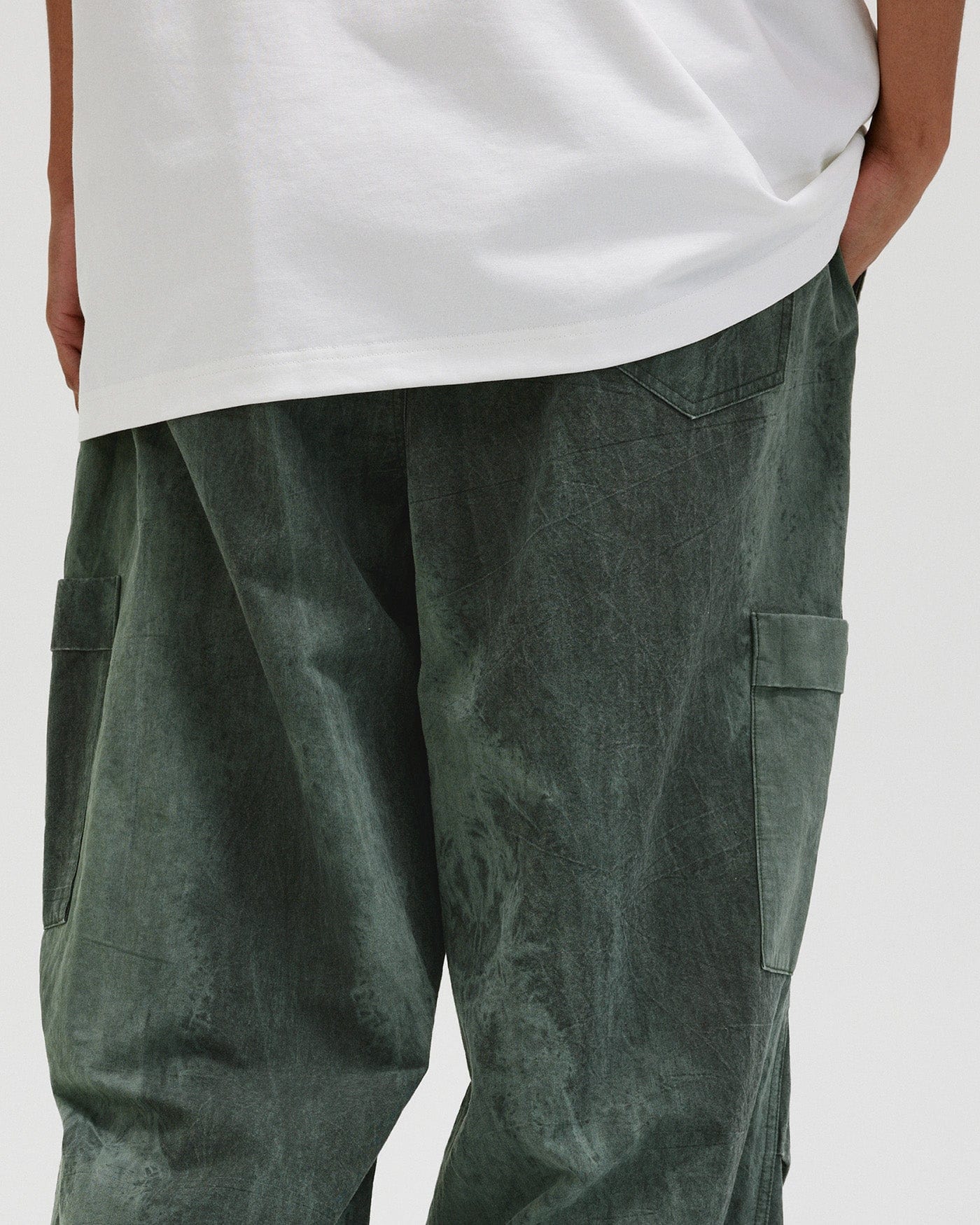 BONELESS Washed Multi-Pocket Crinkled Cargo Pants