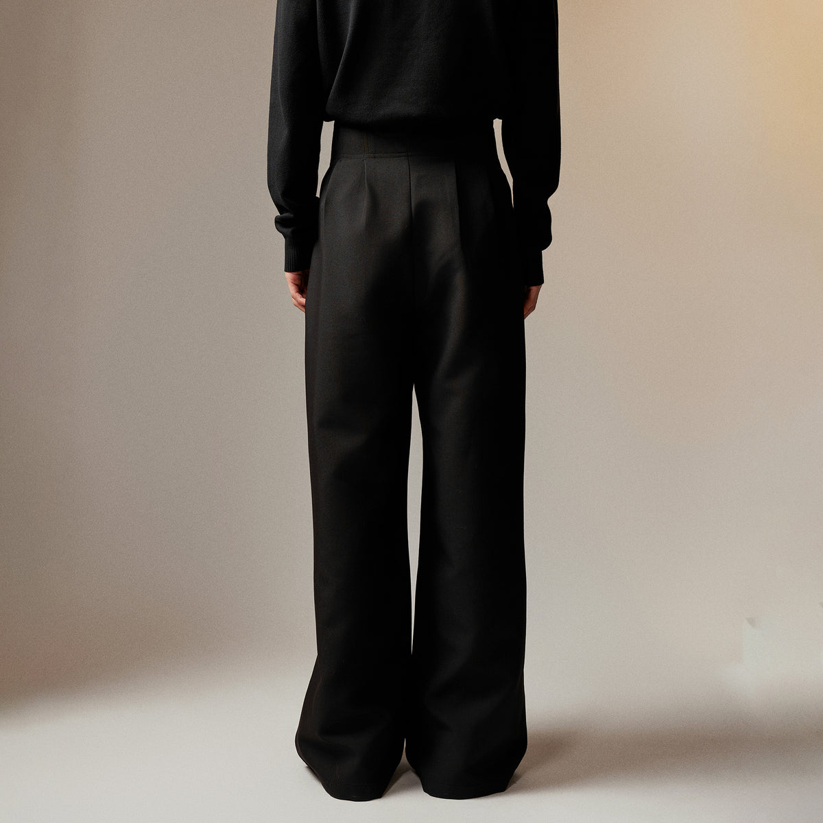 SAMMOKONPA Double-Pleat Wide-Leg Trousers