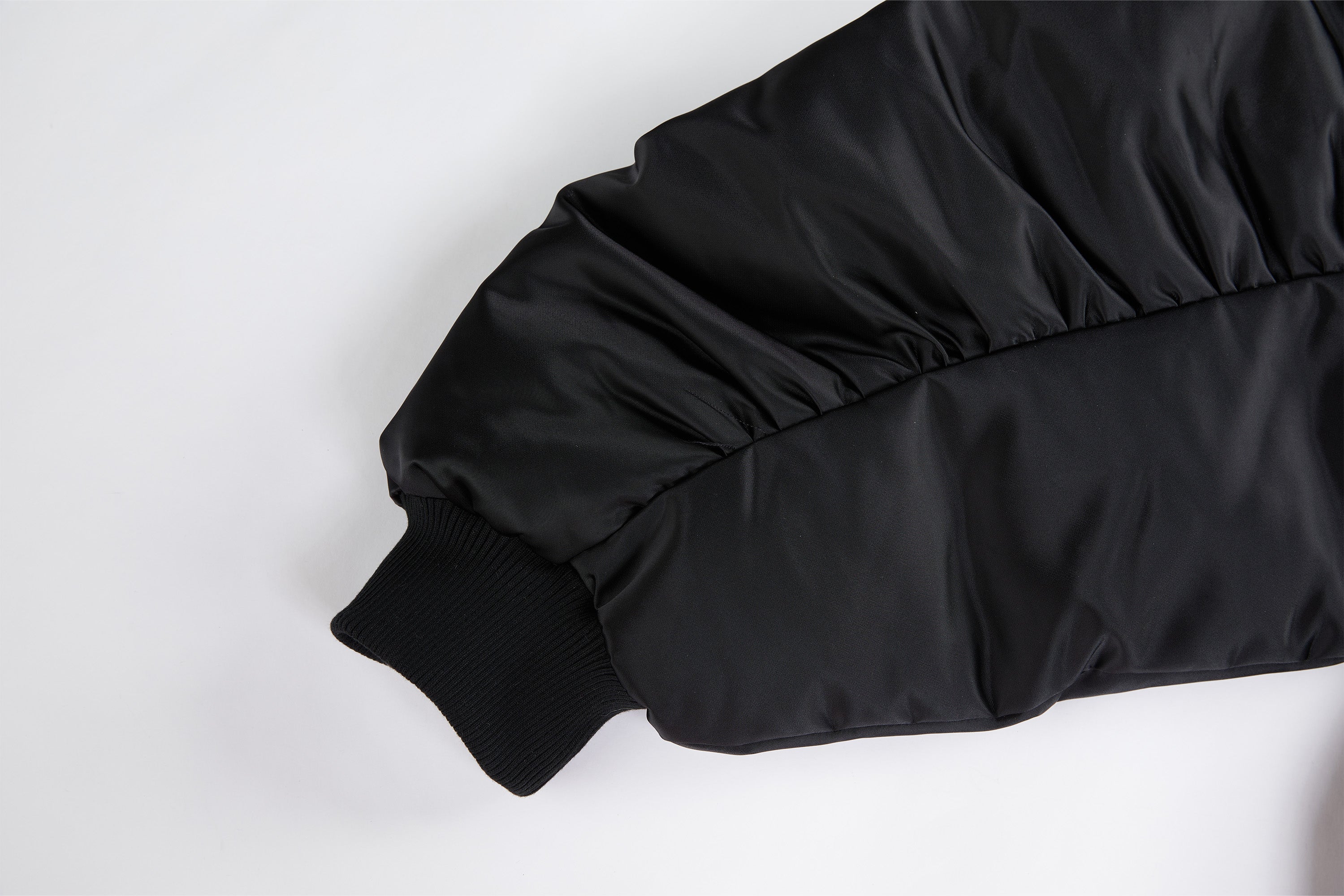 VANN VALRENCE Ruched Sleeve Oversized Hooded Down Jacket