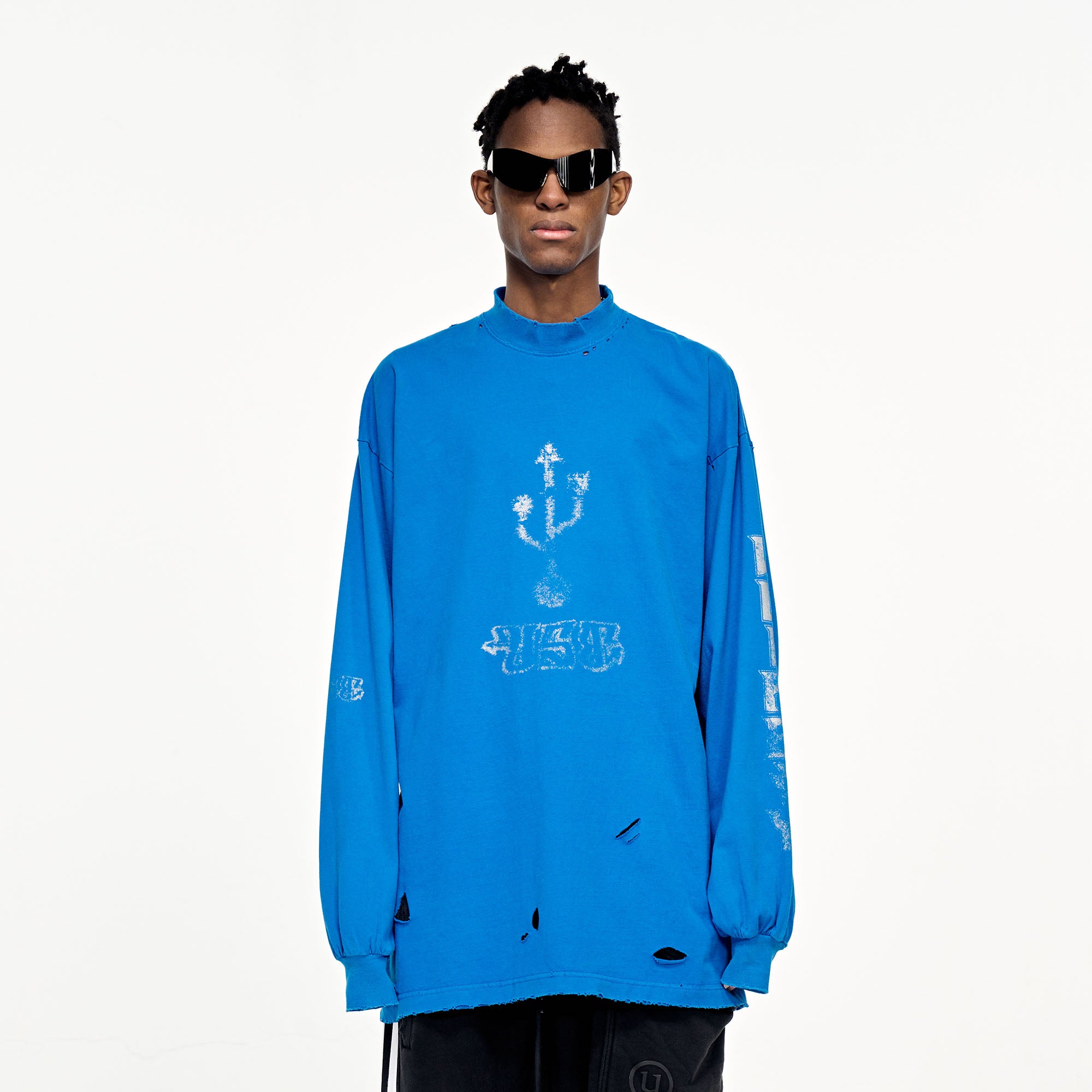 ULIPERY Distressed USB Graphic Long Sleeve Tee Blue