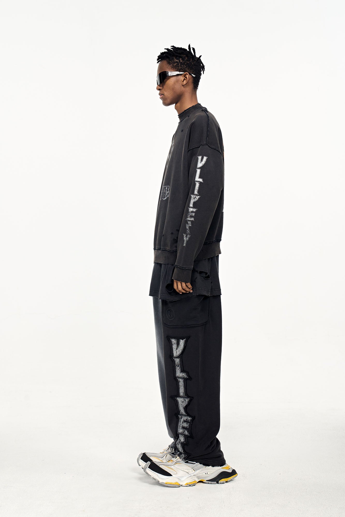 ULIPERY Distressed USB Graphic Long Sleeve Tee Black, premium urban and streetwear designers apparel on PROJECTISR.com, ULIPERY