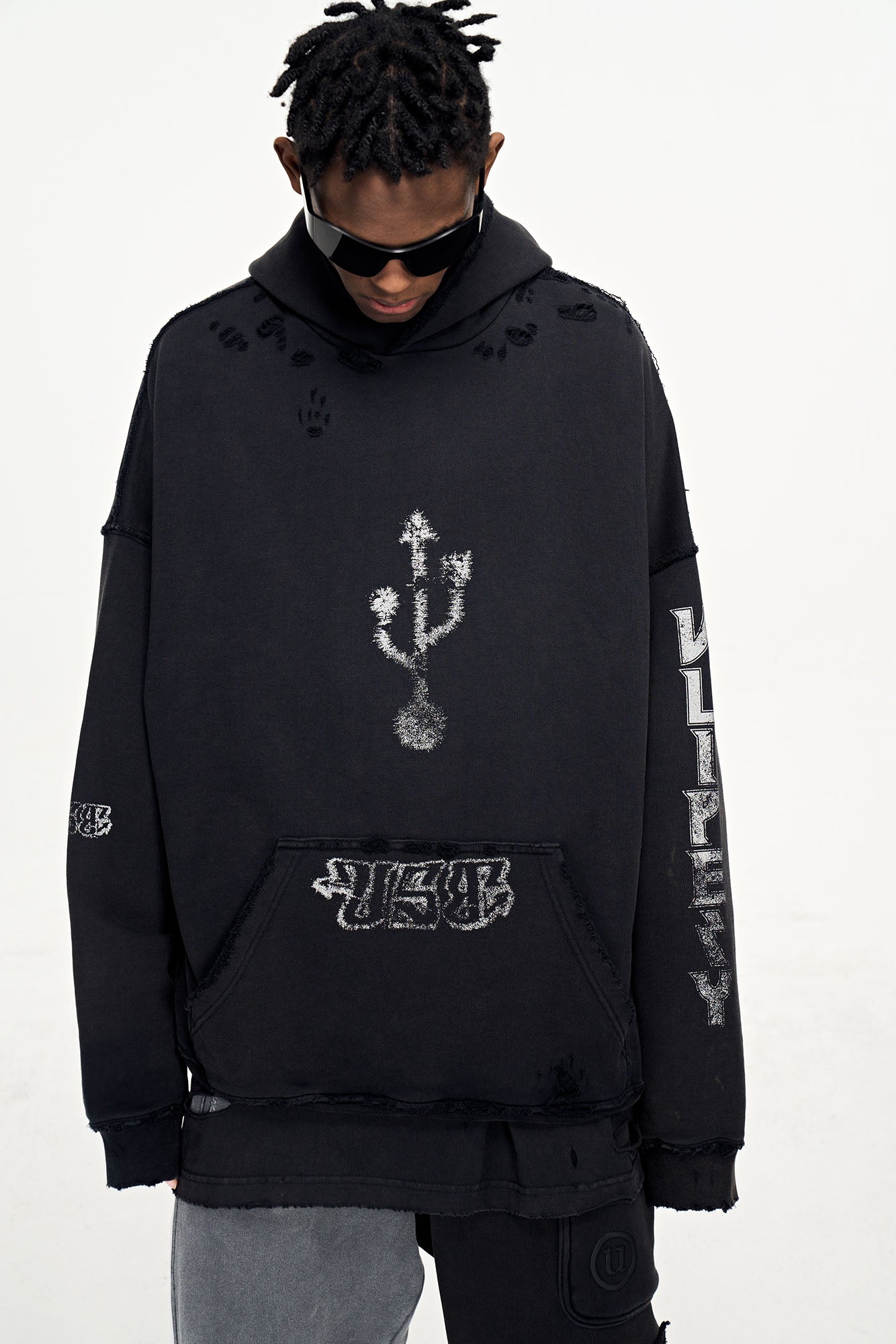 ULIPERY Distressed USB Graphic Hoodie