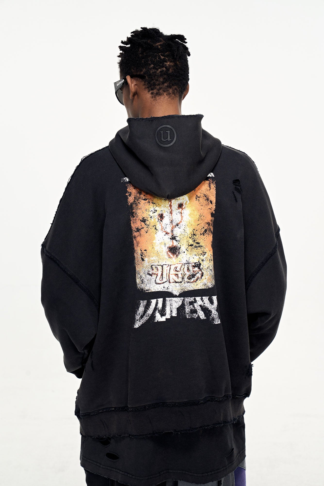 ULIPERY Distressed USB Graphic Hoodie