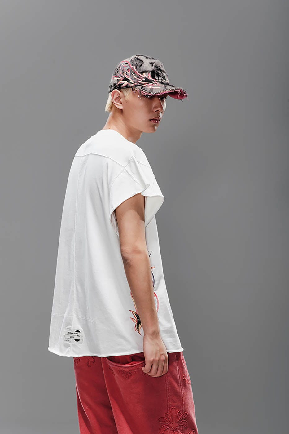 LIFEGOESON Flame Embroidery Deconstructed Sleeveless T-Shirt