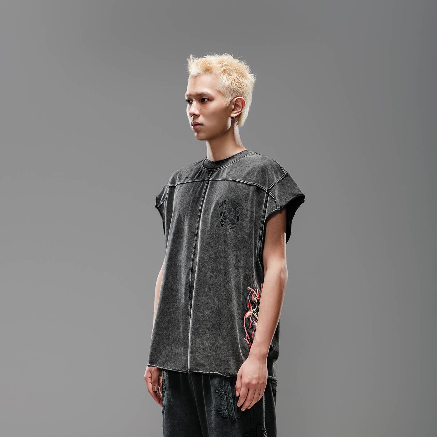 LIFEGOESON Flame Embroidery Deconstructed Sleeveless T-Shirt