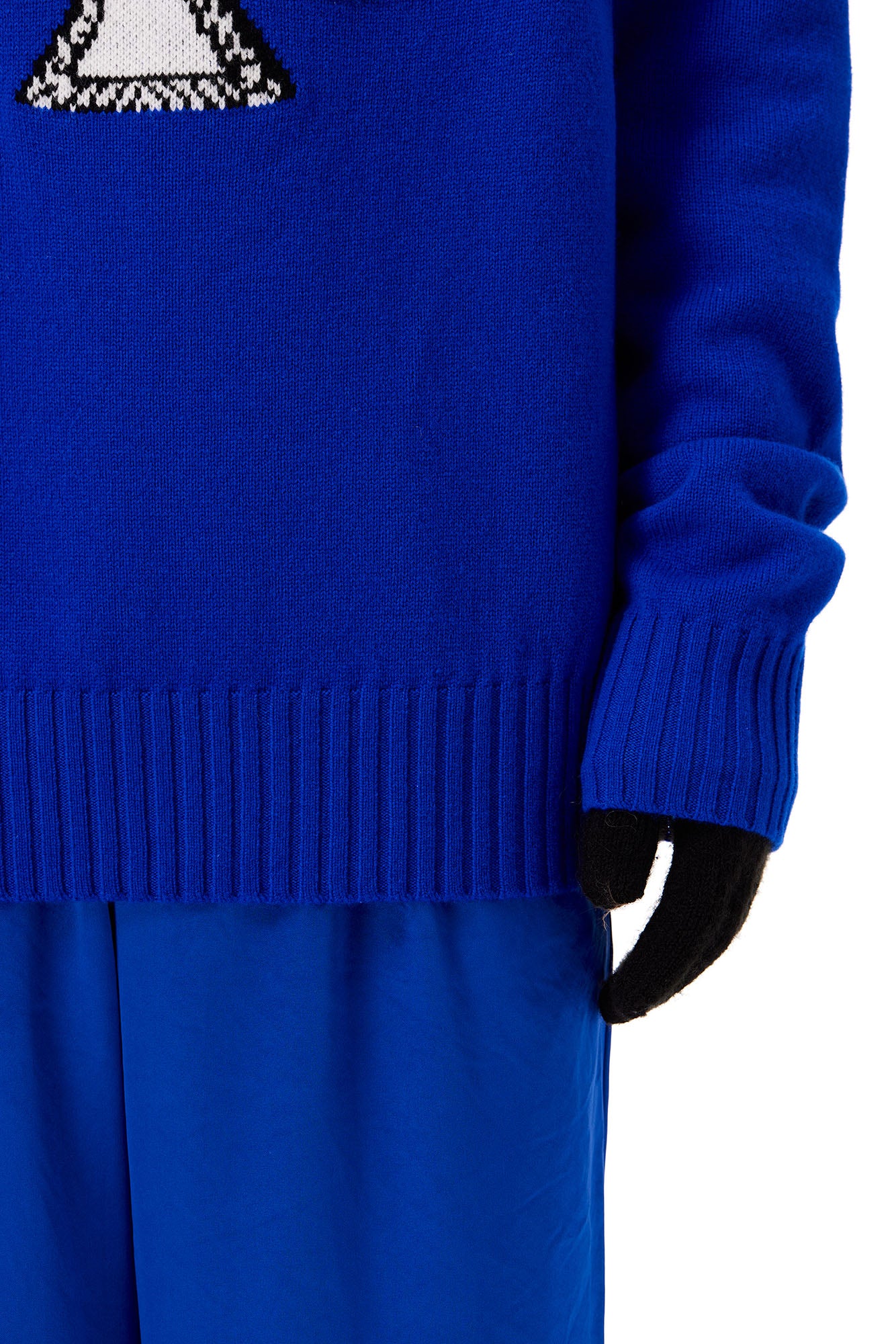 OUYANG WENJUN Contrast Spade Jacquard Turtleneck Sweater