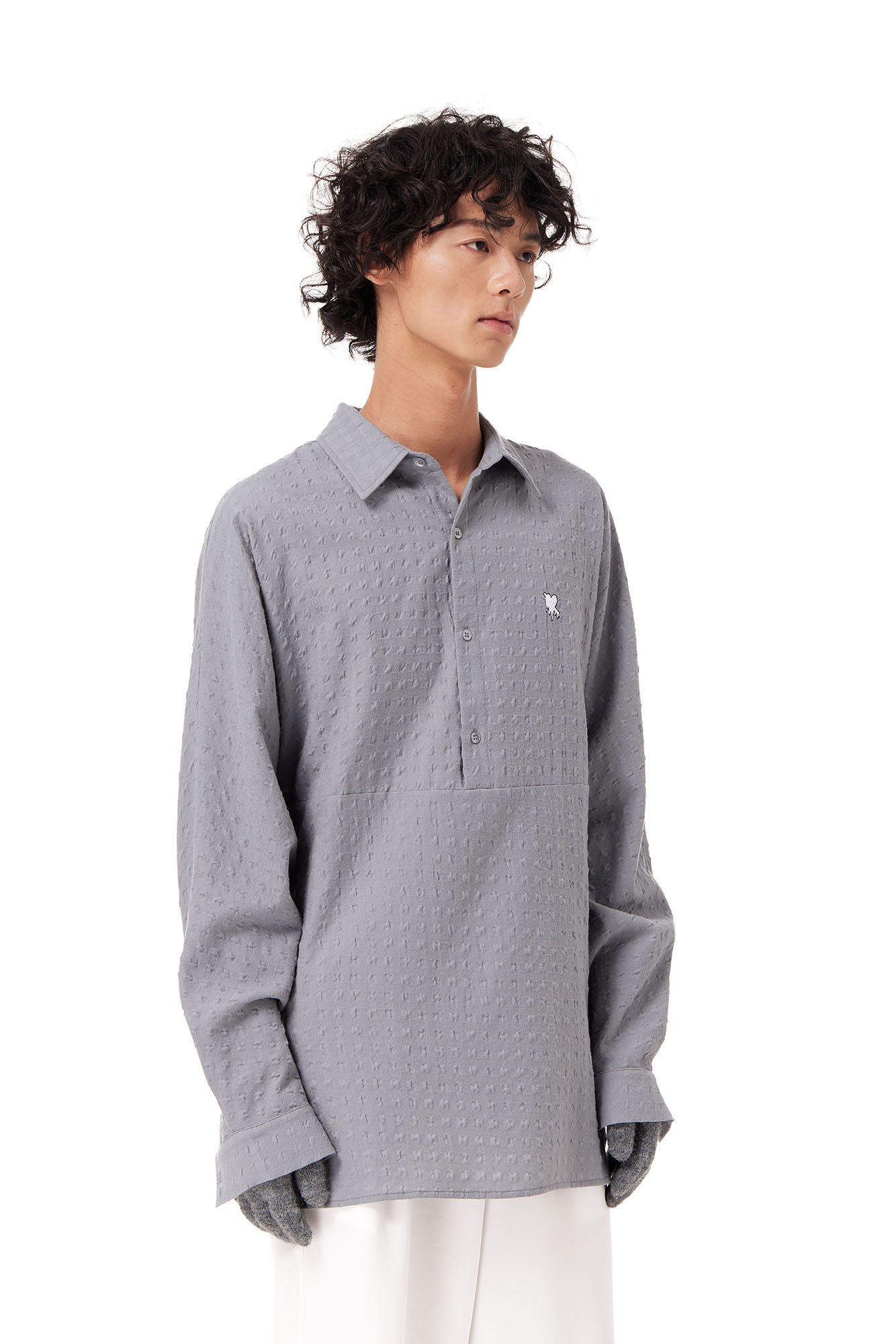 OUYANG WENJUN Drip Heart Embroidered Seersucker Shirt