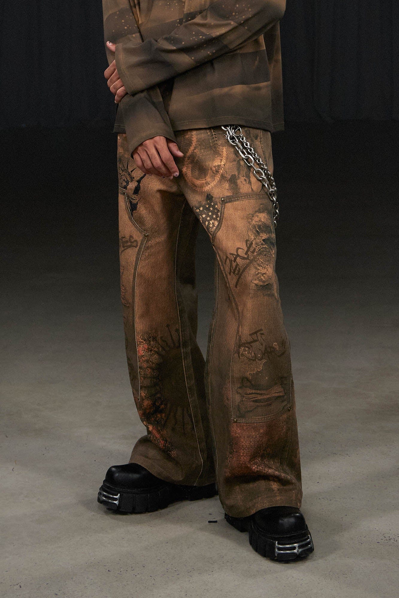 DND4DES Deconstructed Double-Knee Graffiti Wide-Leg Pants