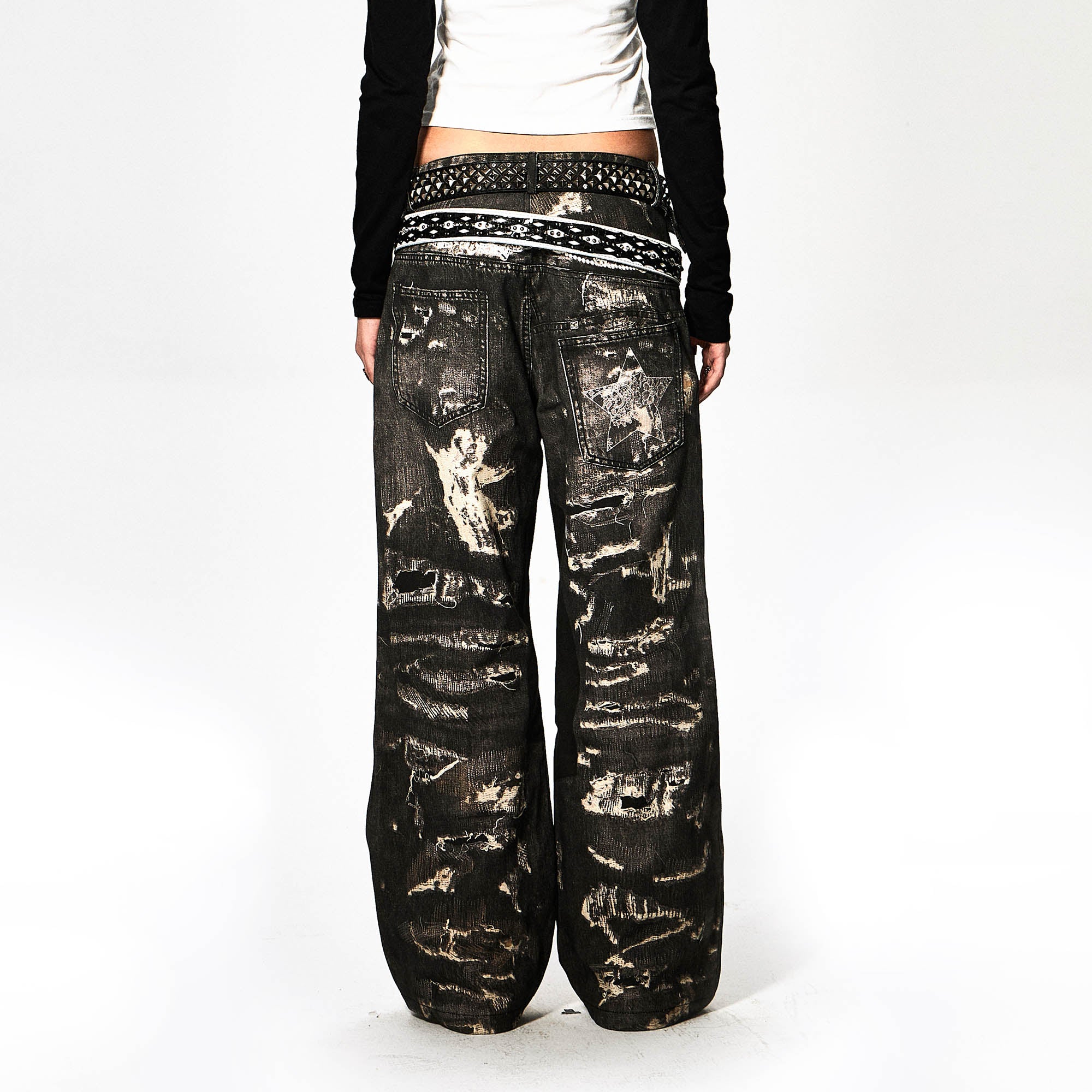 DND4DES Deconstructed Graphic Double-Waist Distressed Jeans