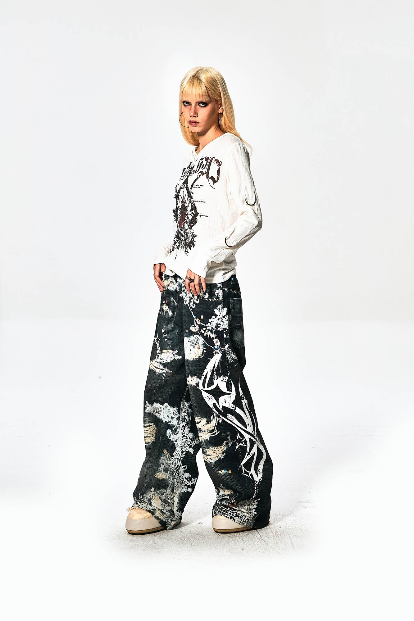 DND4DES Patterned Lace Graphics Wide-Leg Jeans