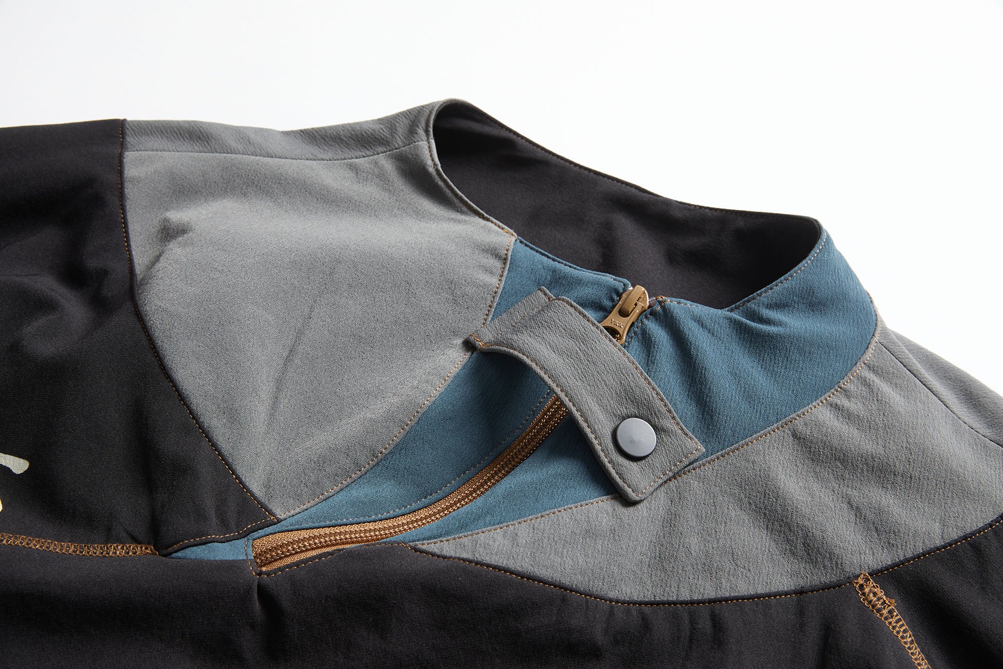 ERROR CODE ROBOT Asymmetric Zip Contrast Panel Sweatshirt, premium urban and streetwear designers apparel on PROJECTISR.com, ERROR CODE ROBOT