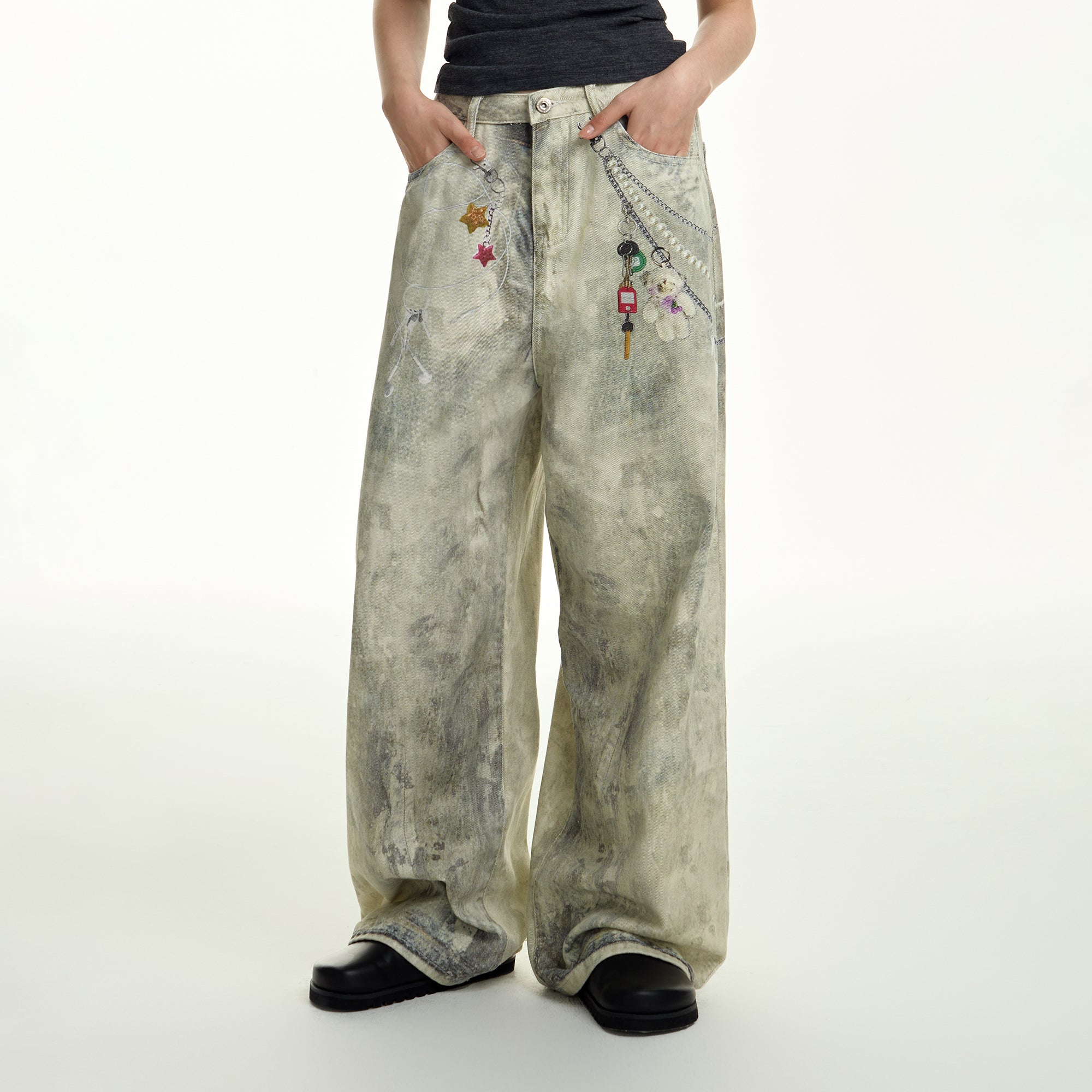 TGNS Distressed Chain Graphic Oversized Jeans