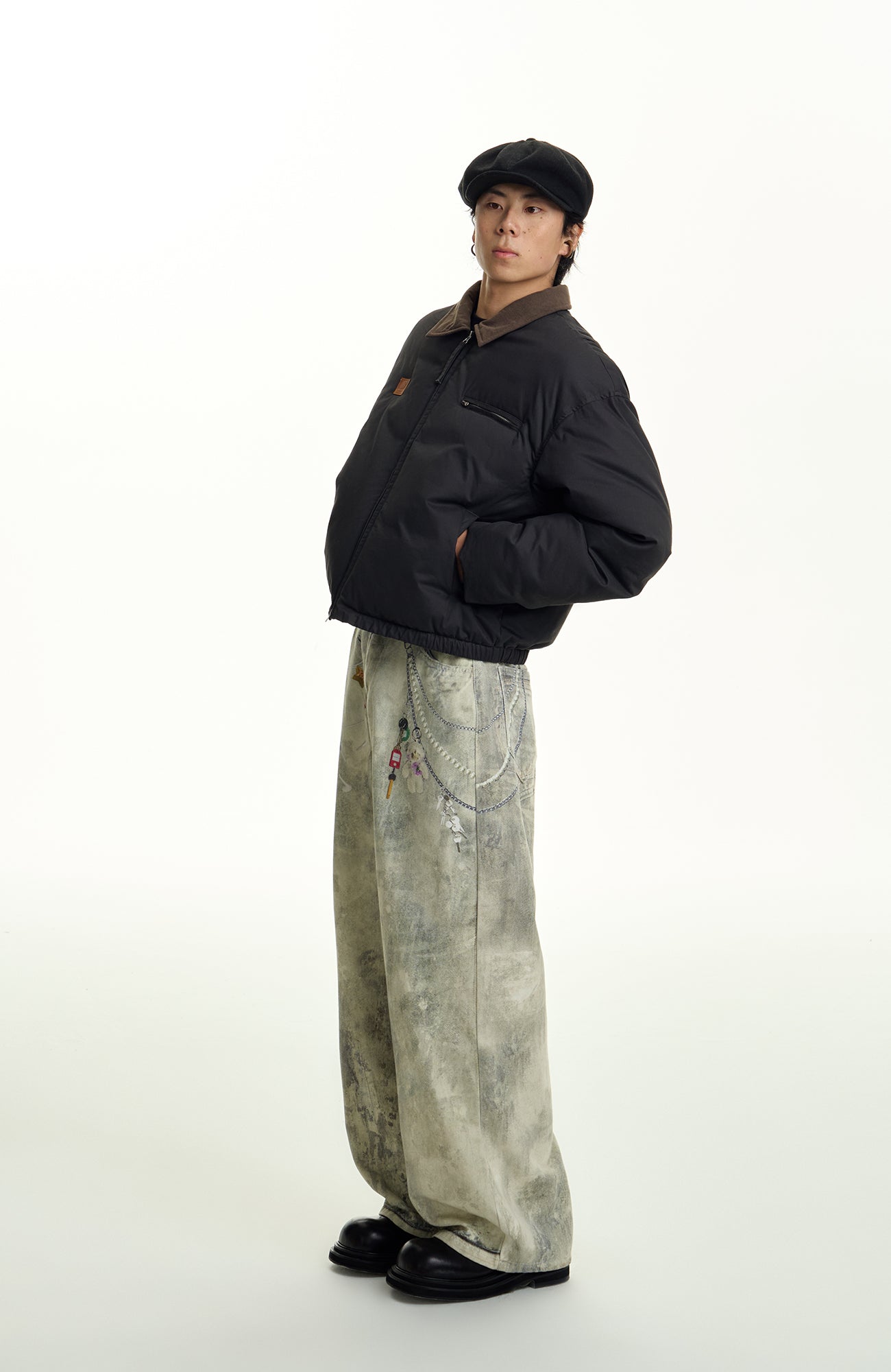 TGNS Distressed Chain Graphic Oversized Jeans