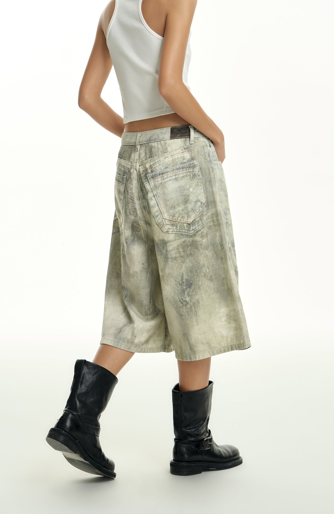TGNS Distressed Chain Graphic Oversized Jorts