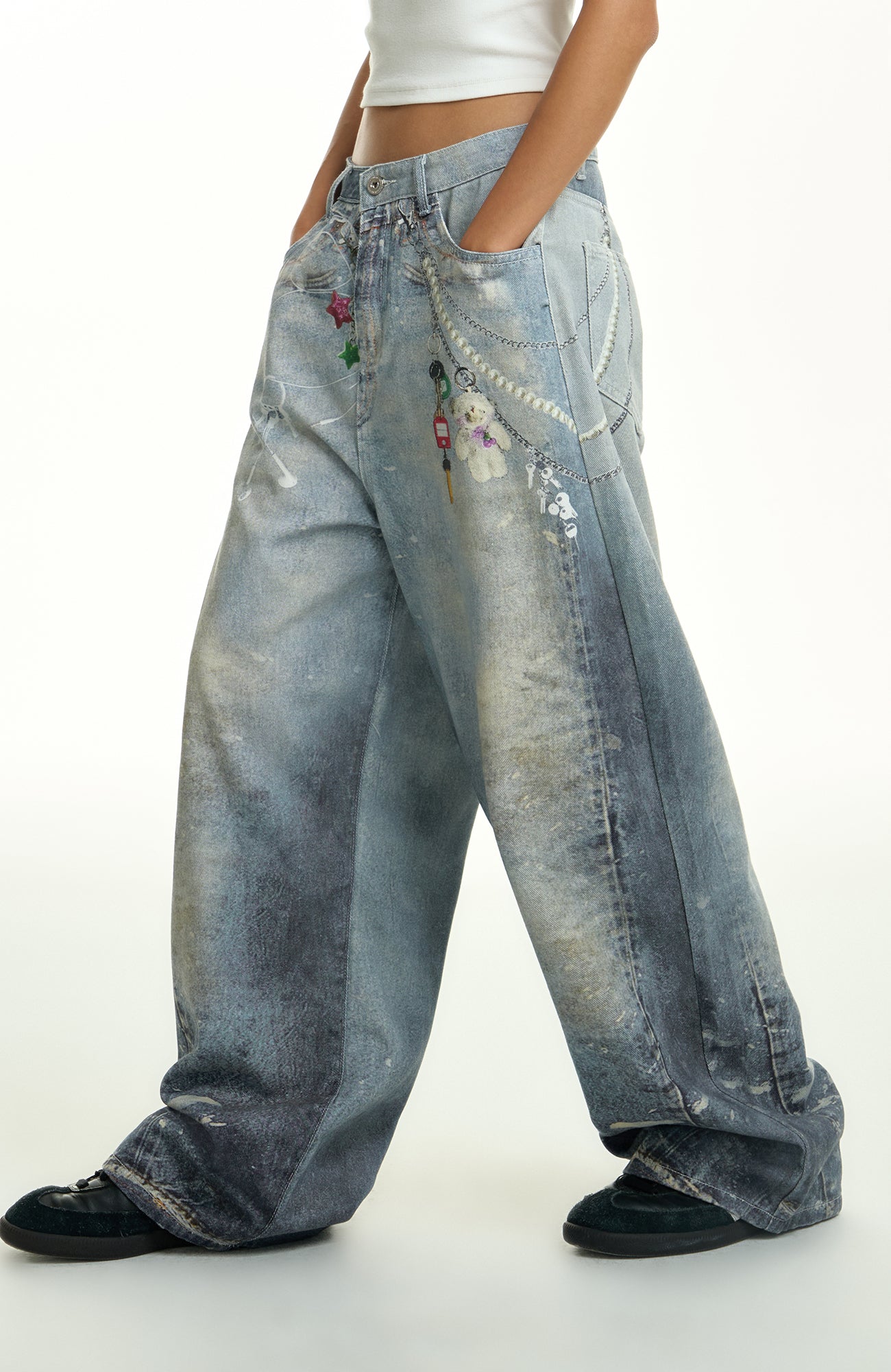 TGNS Distressed Chain Graphic Oversized Jeans
