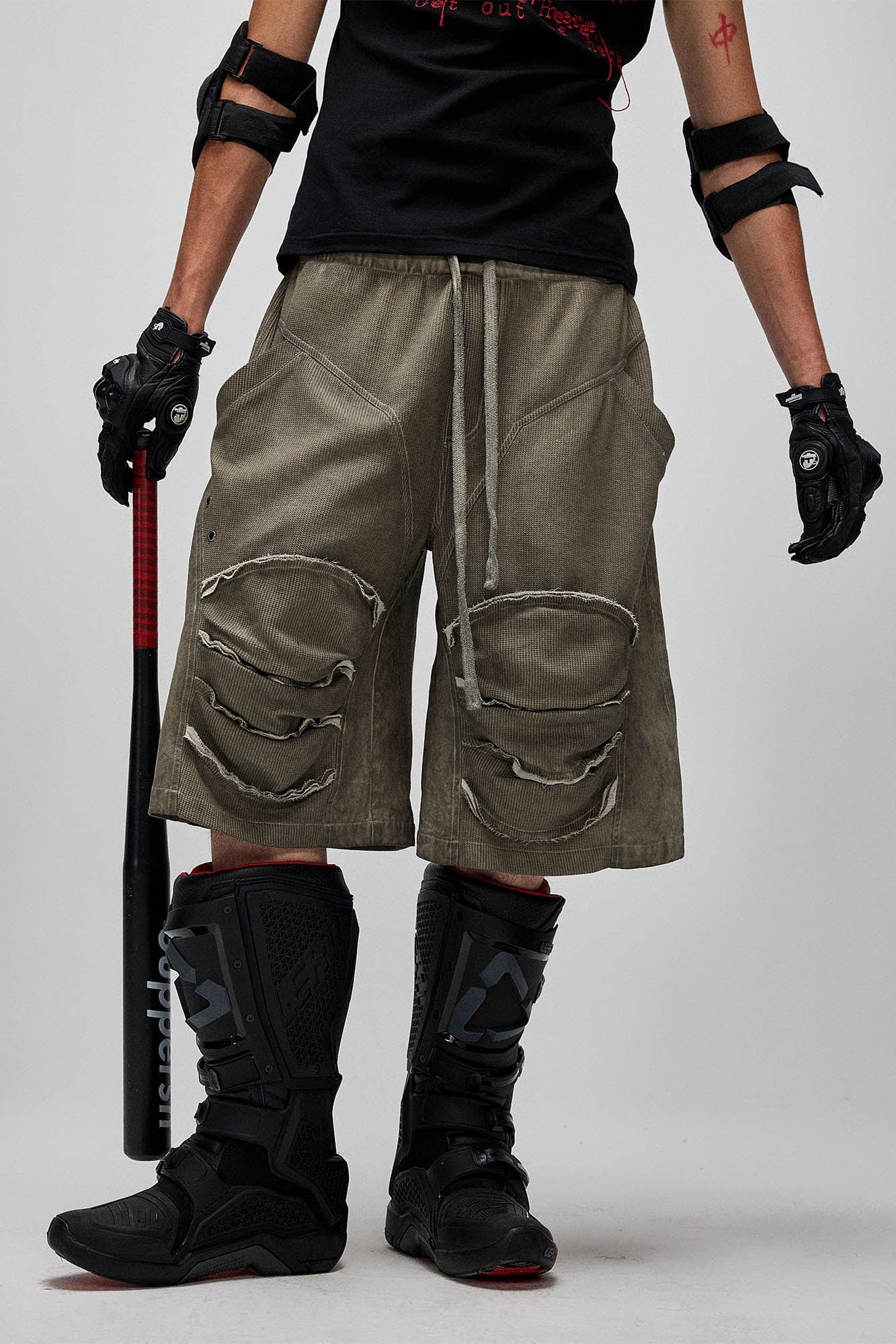 FLYERRER Dirty Fit Layered Frayed Knee Shorts