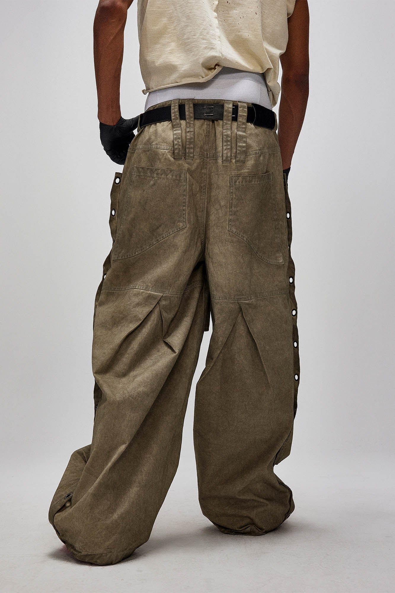 FLYERRER Distressed Eyelet-Side Big-Pocket Pleated-Knee Cargo