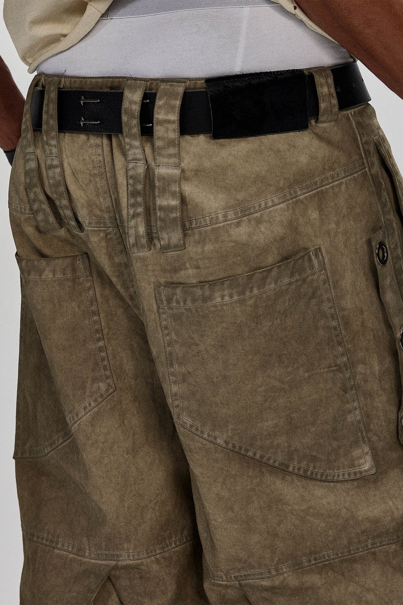FLYERRER Distressed Eyelet-Side Big-Pocket Pleated-Knee Cargo