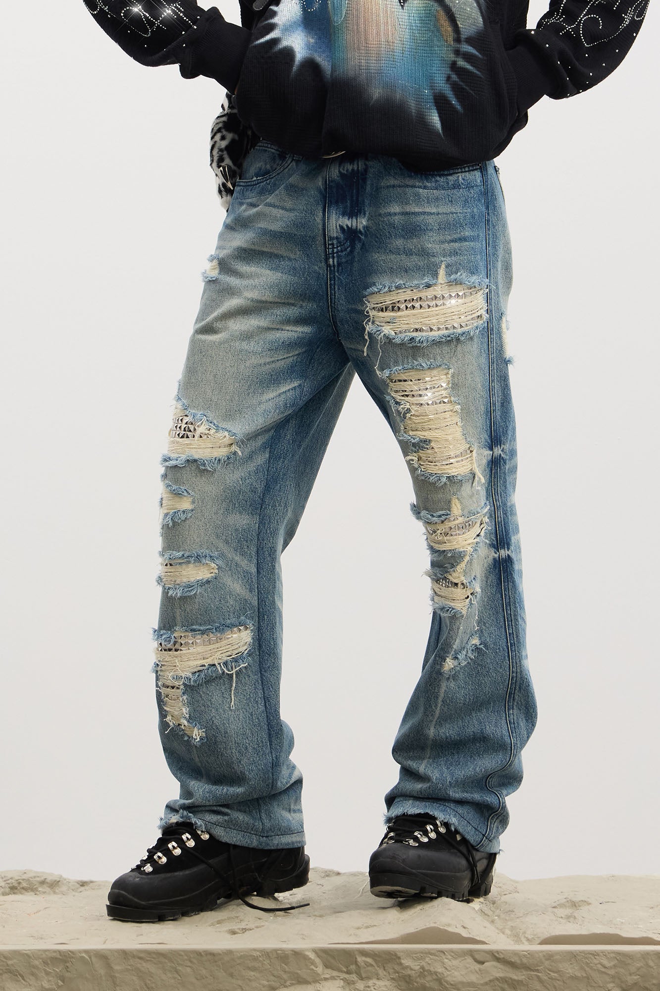 DND4DES Ripped Studded Flared Jeans