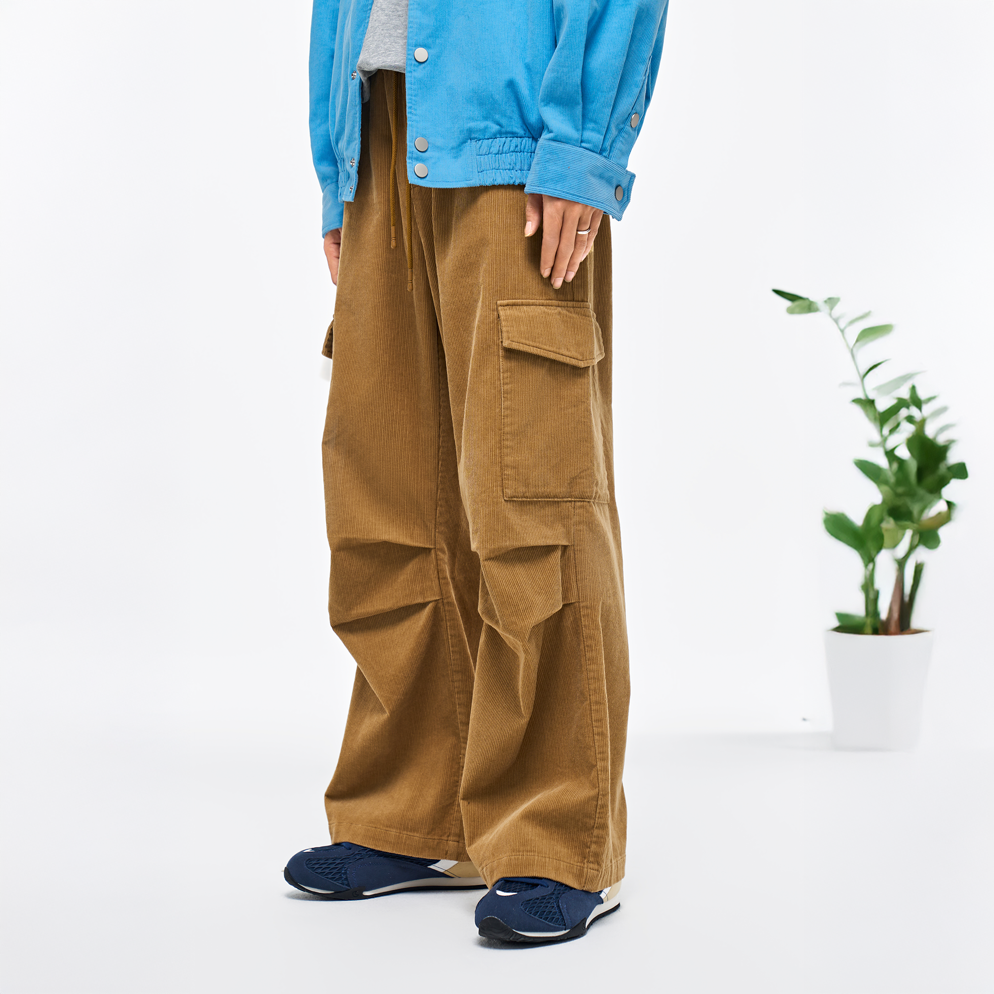OVERLAPS Corduroy Wide-Leg Stacked Trousers