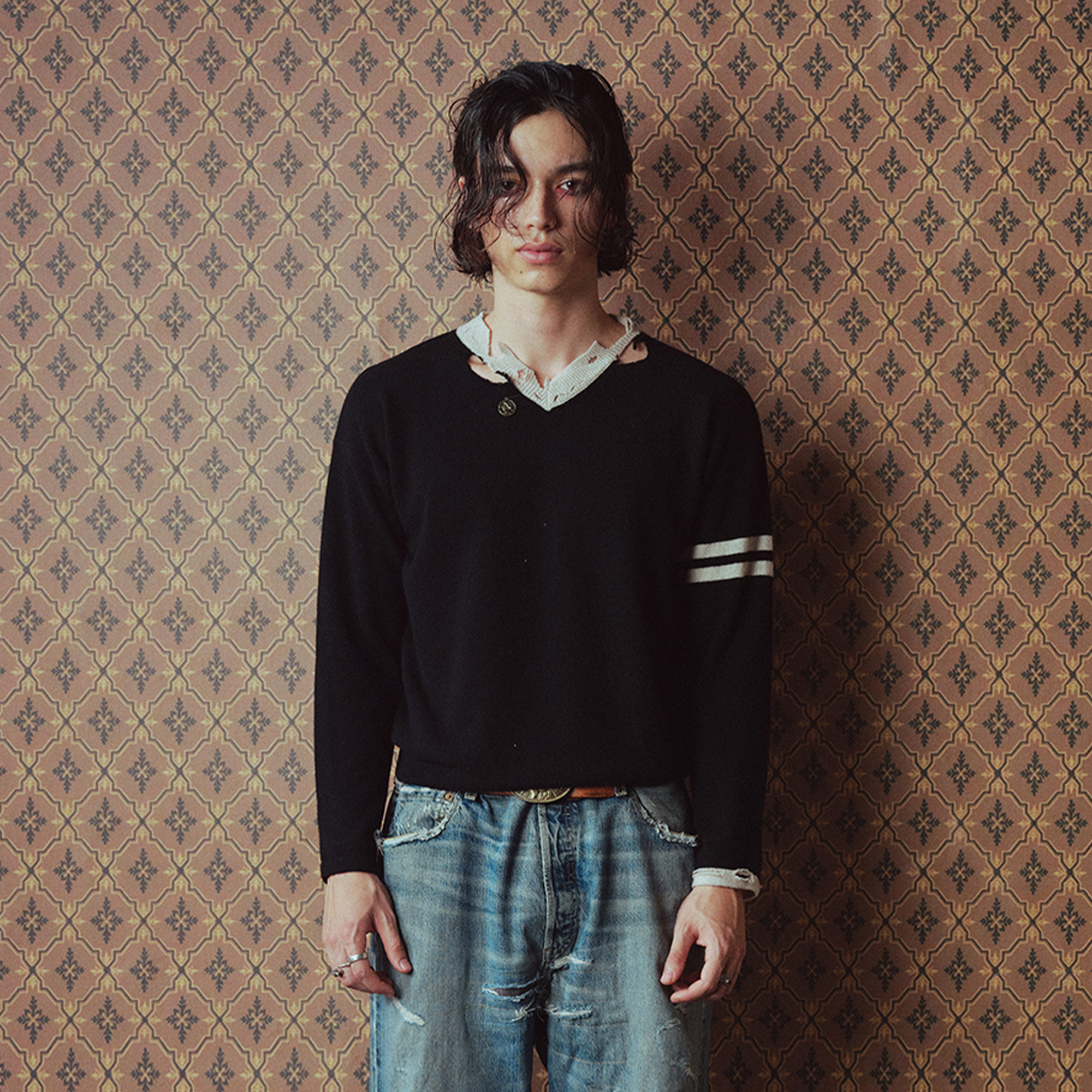 RICHILL Distressed V-Neck Coin-Button Wool Sweater
