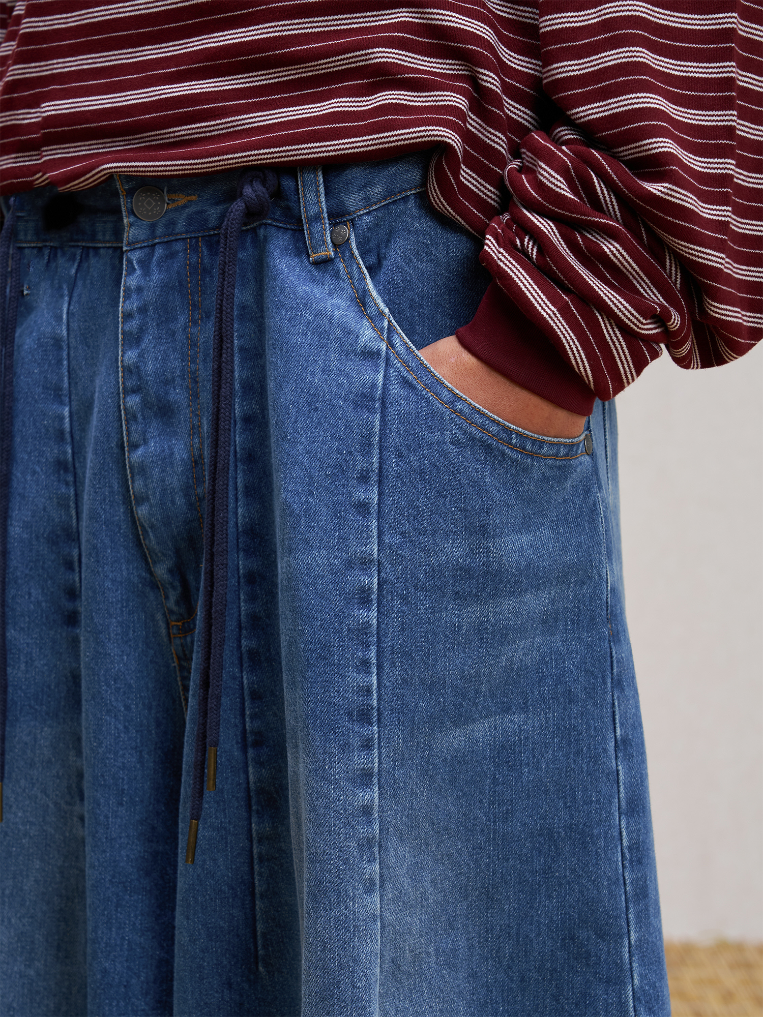 UNLIMITED MOTE Washed Paneled Wide-Leg Jeans