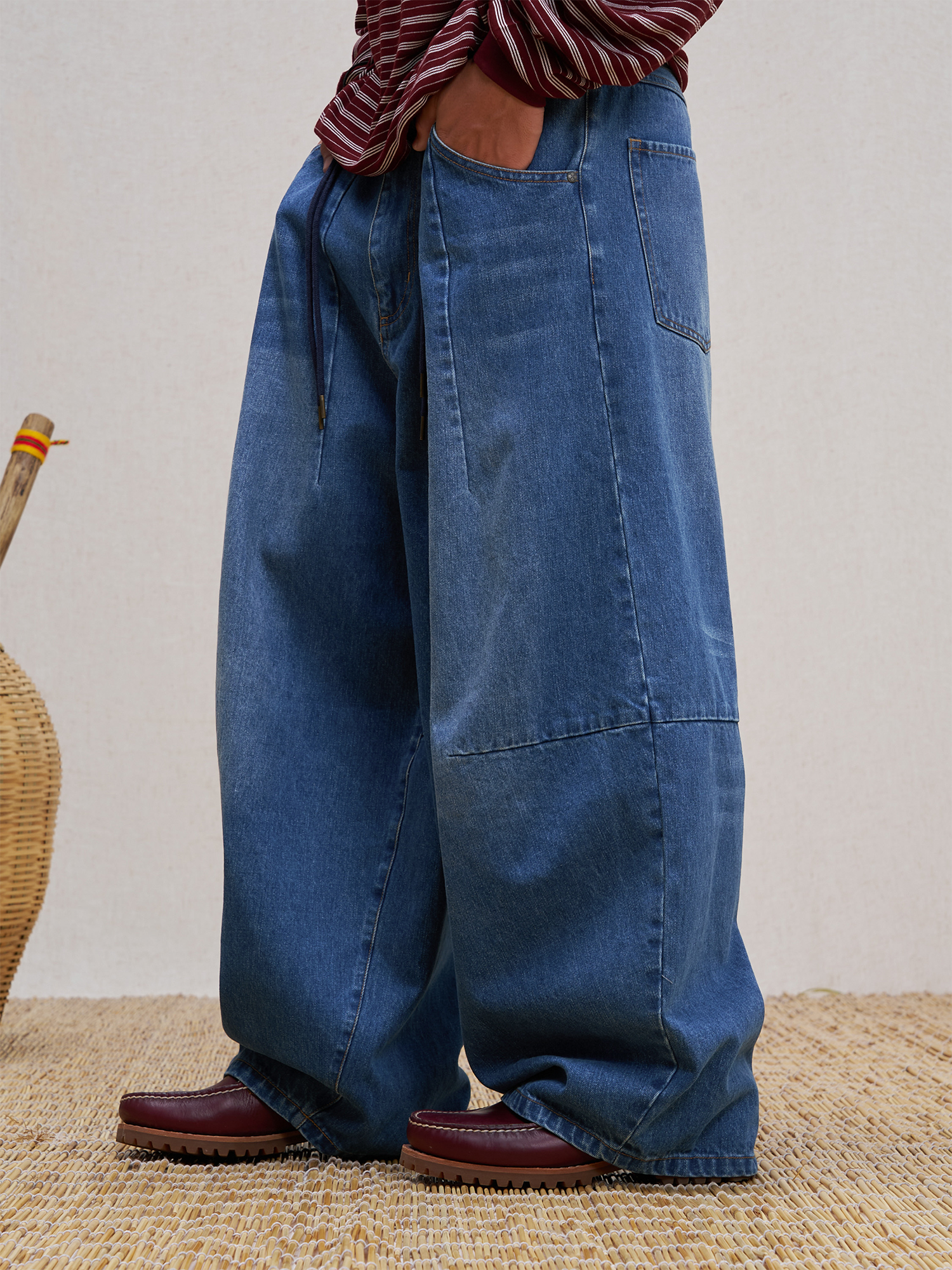 UNLIMITED MOTE Washed Paneled Wide-Leg Jeans