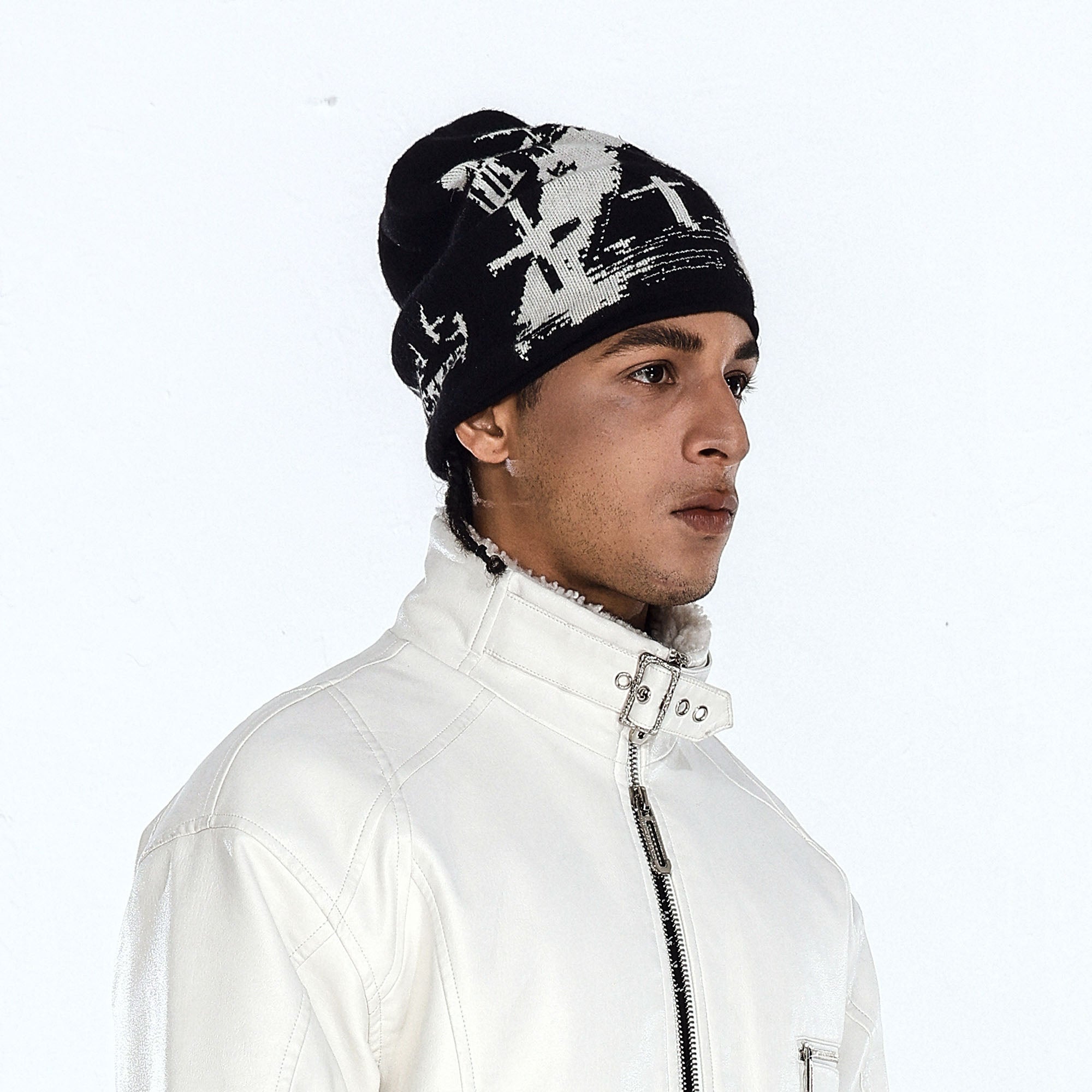 FLYERRER Grunge Cross Jacquard Slouch Beanie