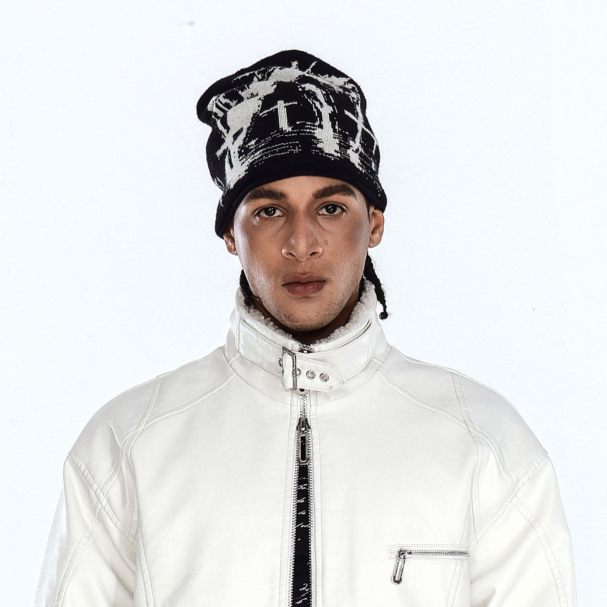 FLYERRER Grunge Cross Jacquard Slouch Beanie