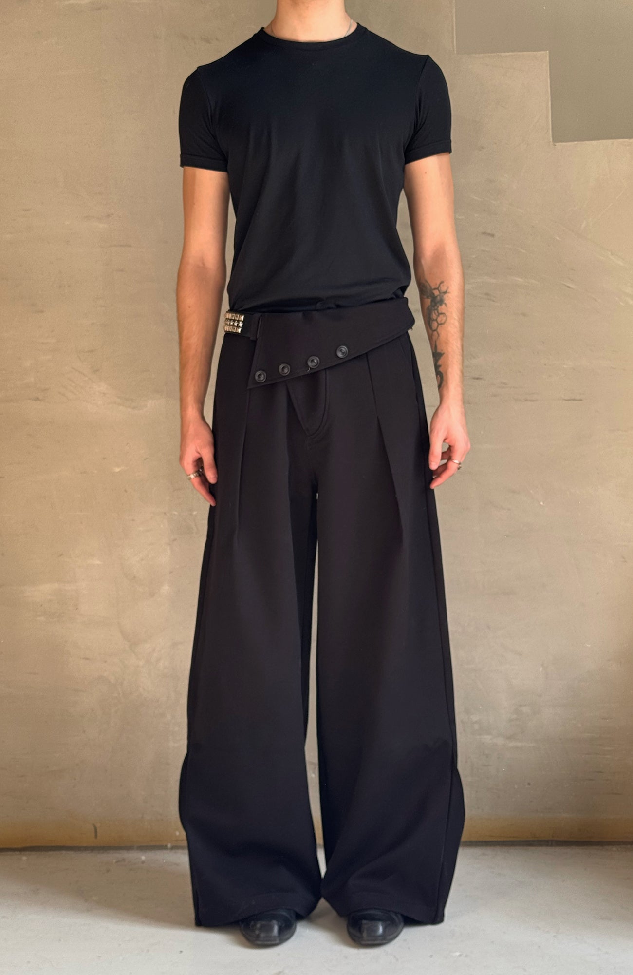 ESAIAS Foldover Waist Pleated Wide-Leg Trousers
