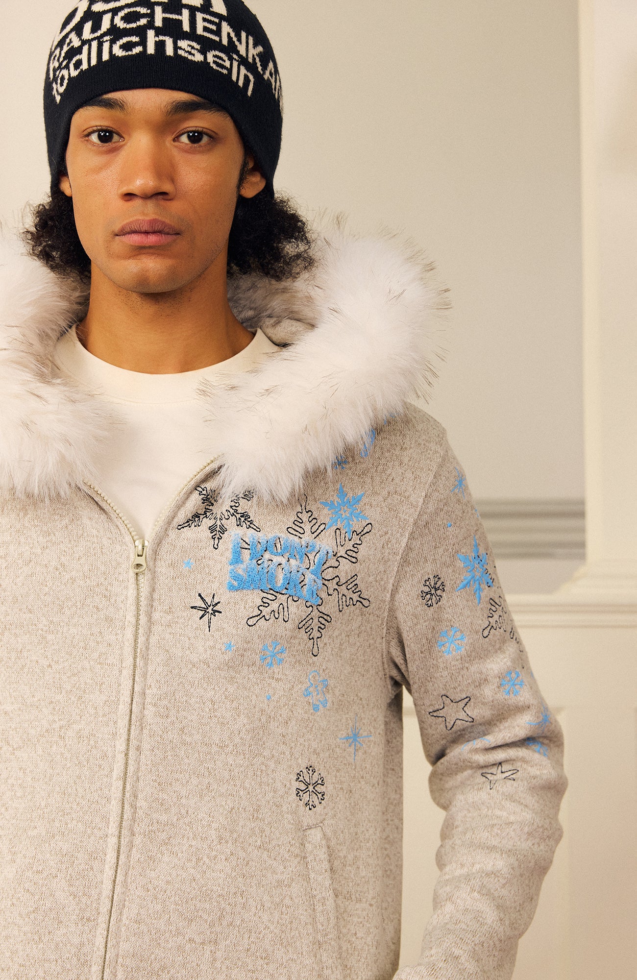 DONSMOKE Snowflake Embroidered Fleece-Lined Zip-Up Hoodie