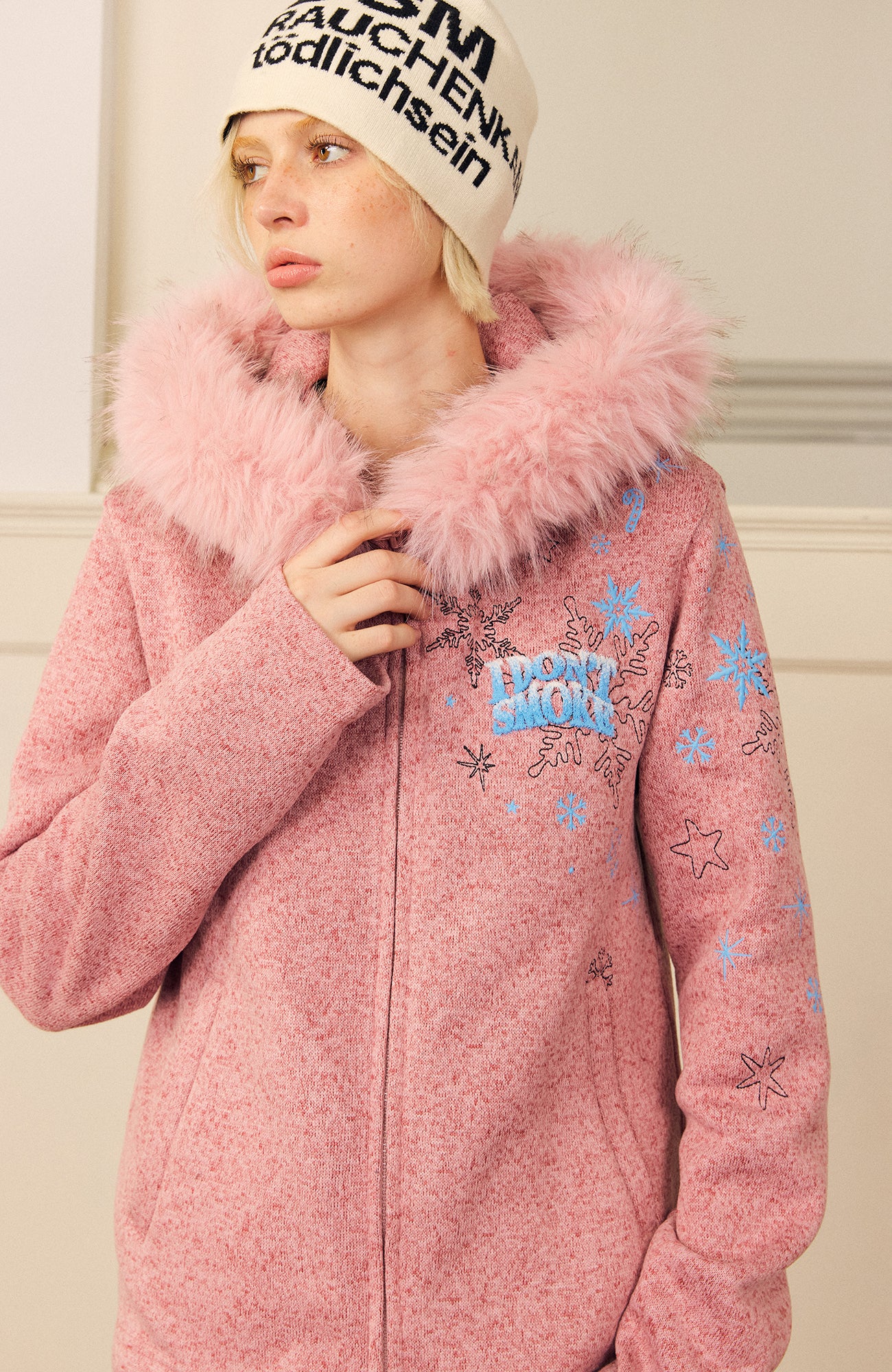 DONSMOKE Snowflake Embroidered Fleece-Lined Zip-Up Hoodie