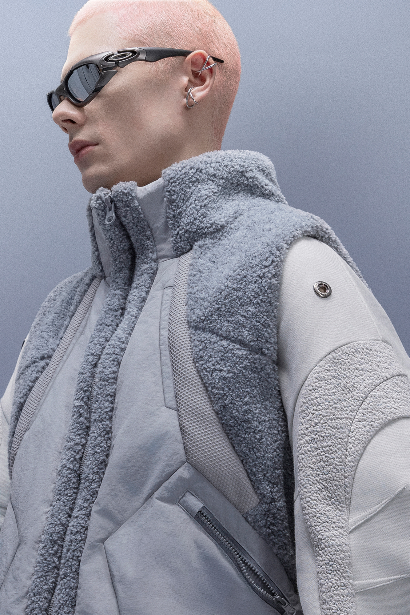 XIPHEVIL High-Neck Fleece-Panel Vest Dark Gray