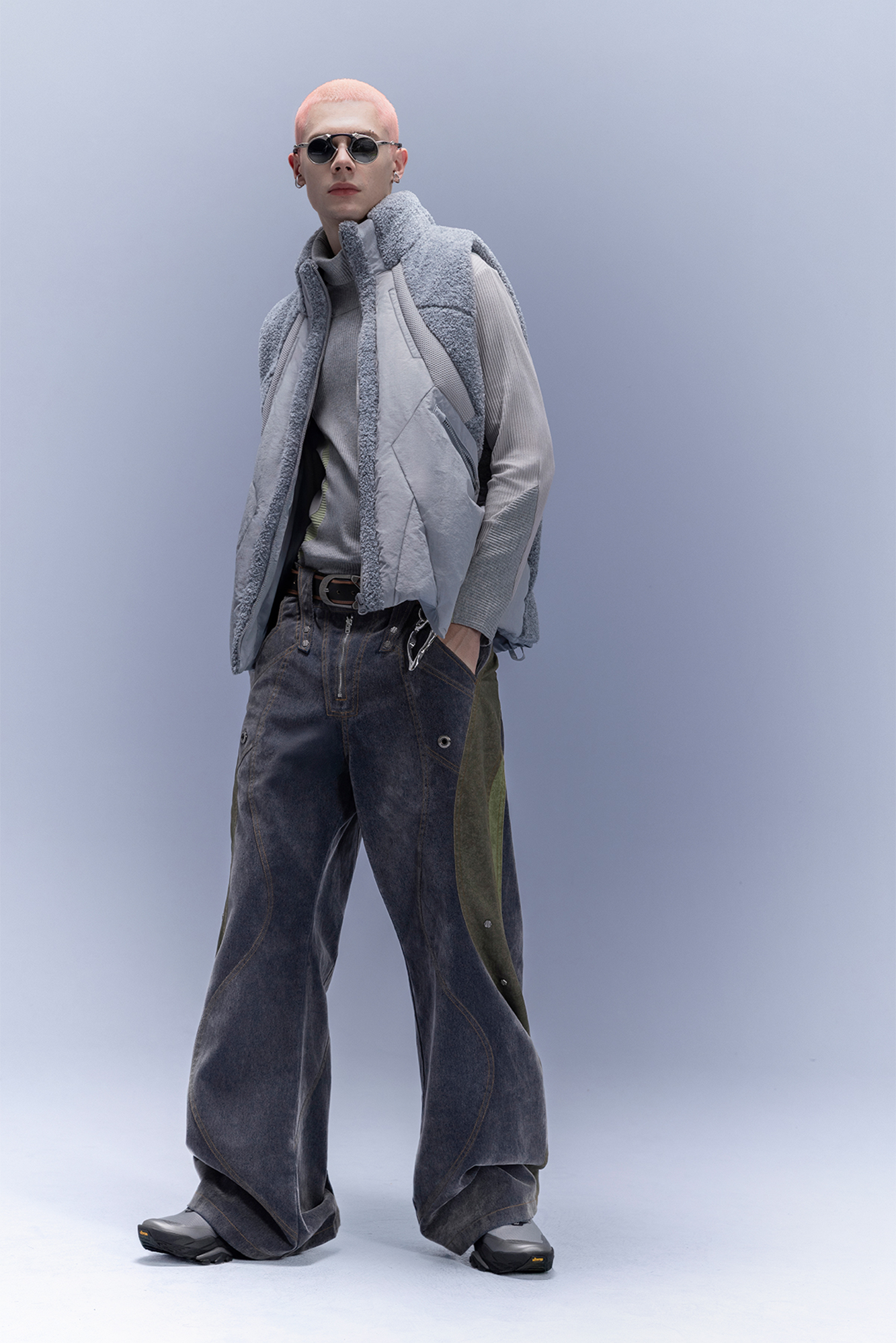 XIPHEVIL High-Neck Fleece-Panel Vest Dark Gray