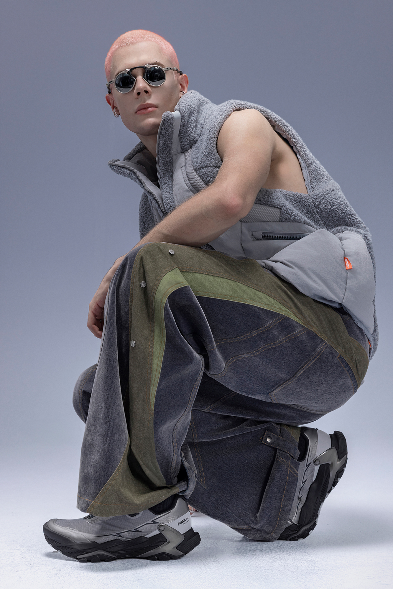 XIPHEVIL High-Neck Fleece-Panel Vest Dark Gray