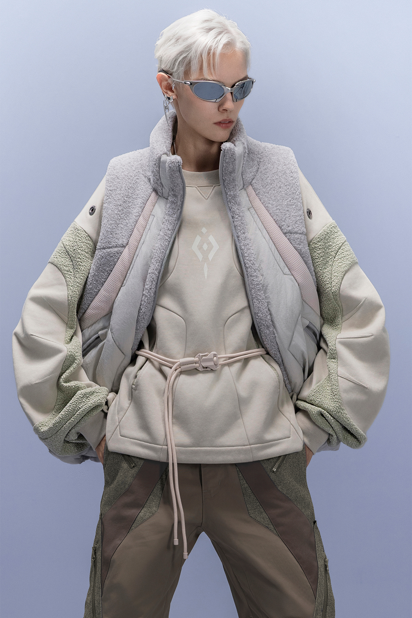 XIPHEVIL High-Neck Fleece-Panel Vest Light Gray