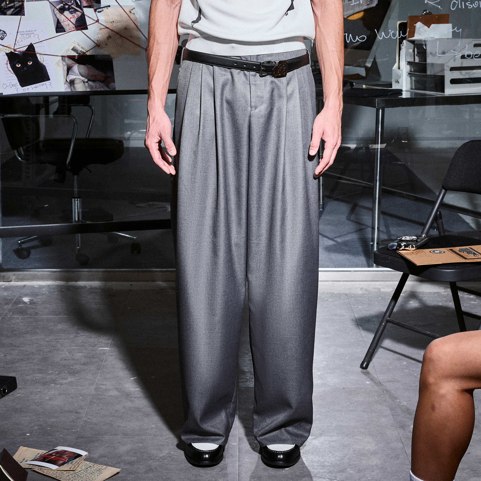 455EMBLE Pleated Wide-Leg Trousers